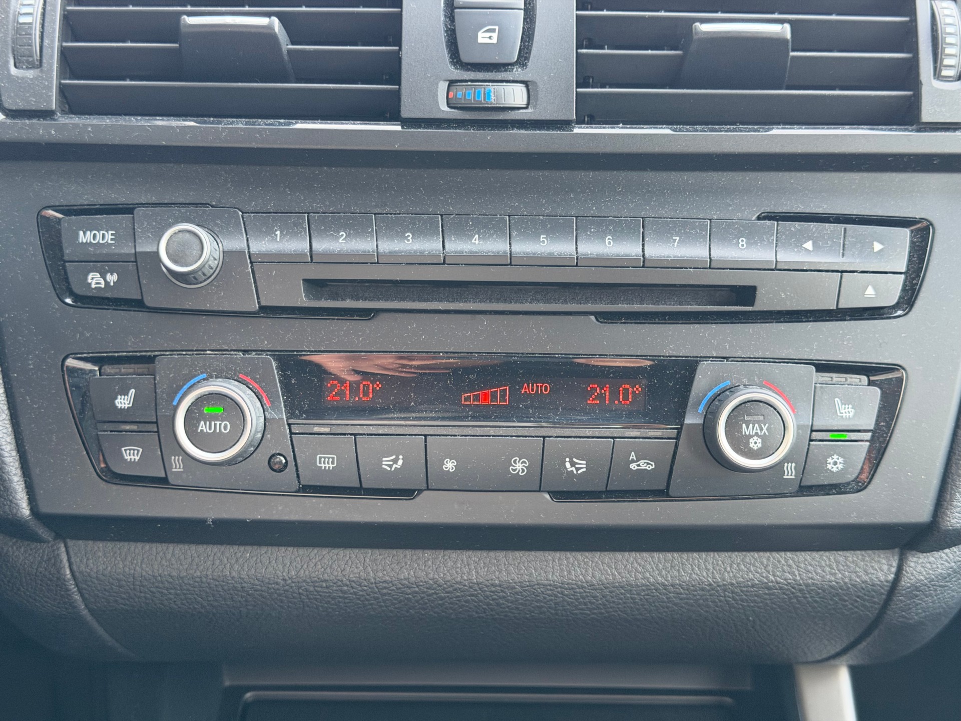 BMW 116i-image-16