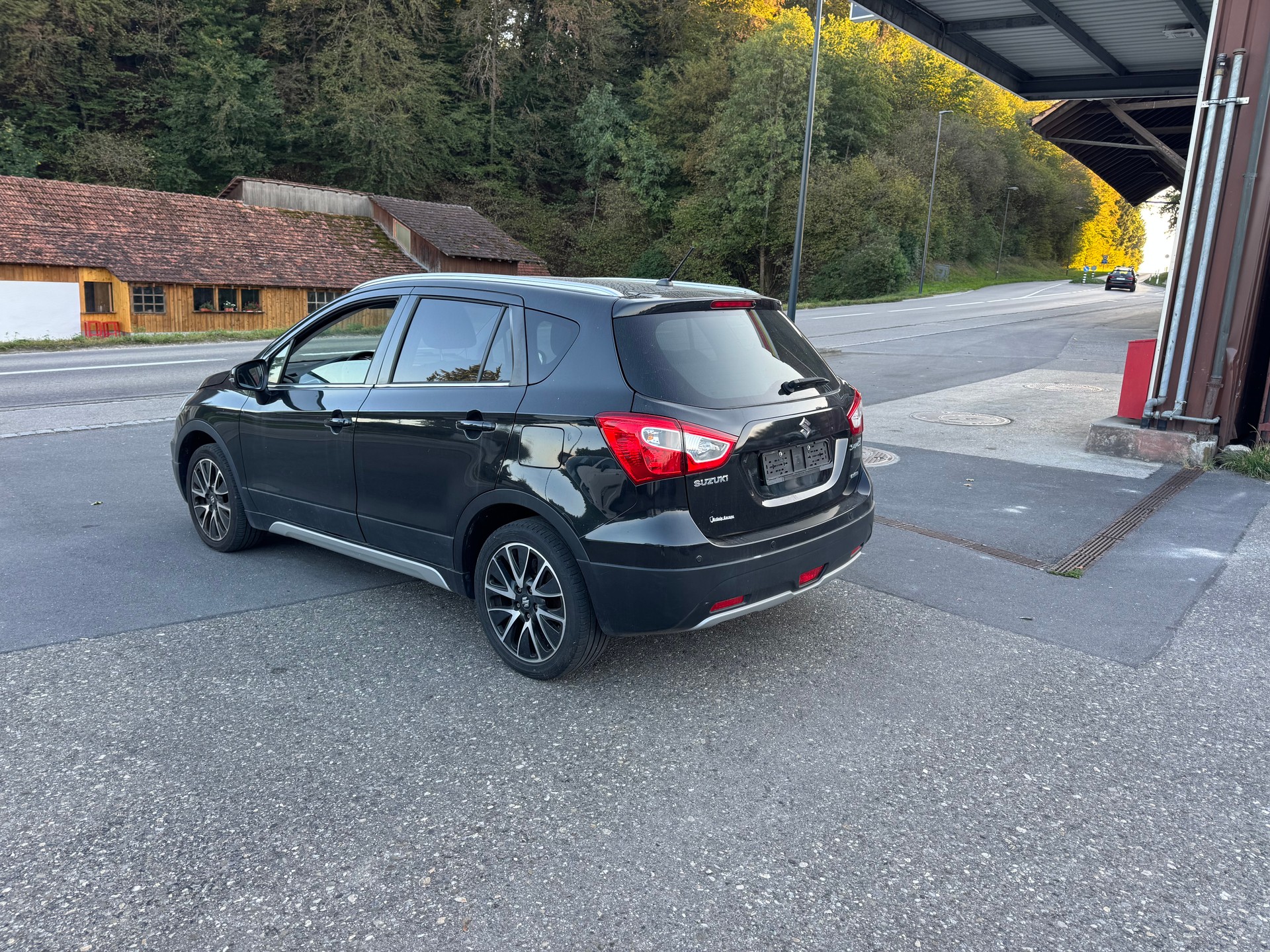 SUZUKI SX4 S-Cross 1.6 TD Compact+ 4WD TCSS-image-3