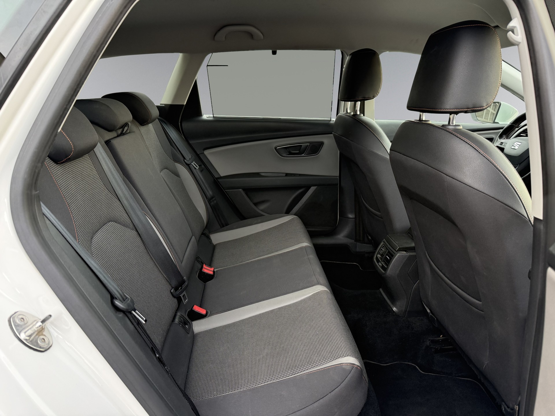 SEAT Leon ST 2.0 TDI CR X-Perience 4Drive DSG-image-11