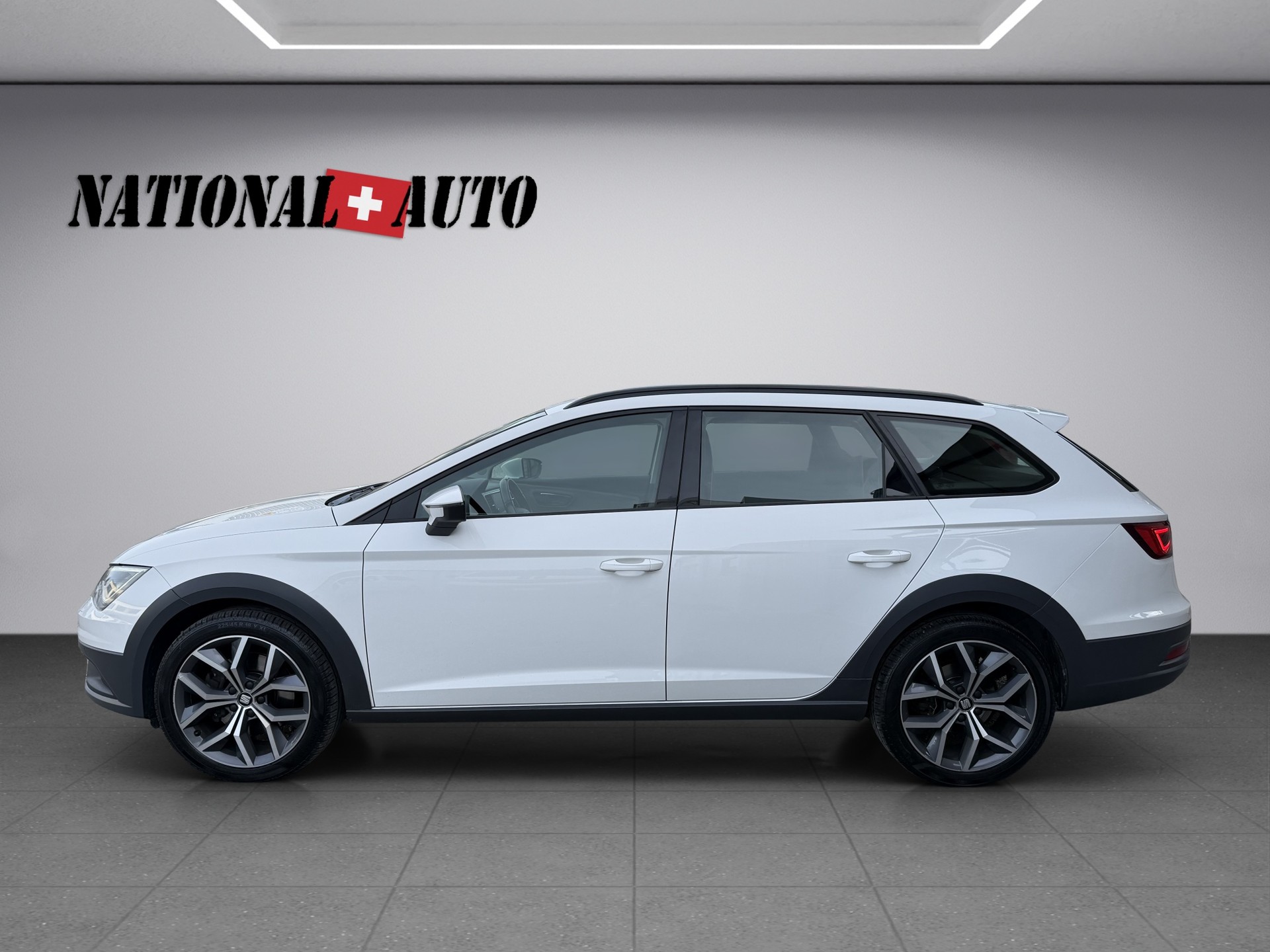 SEAT Leon ST 2.0 TDI CR X-Perience 4Drive DSG-image-2