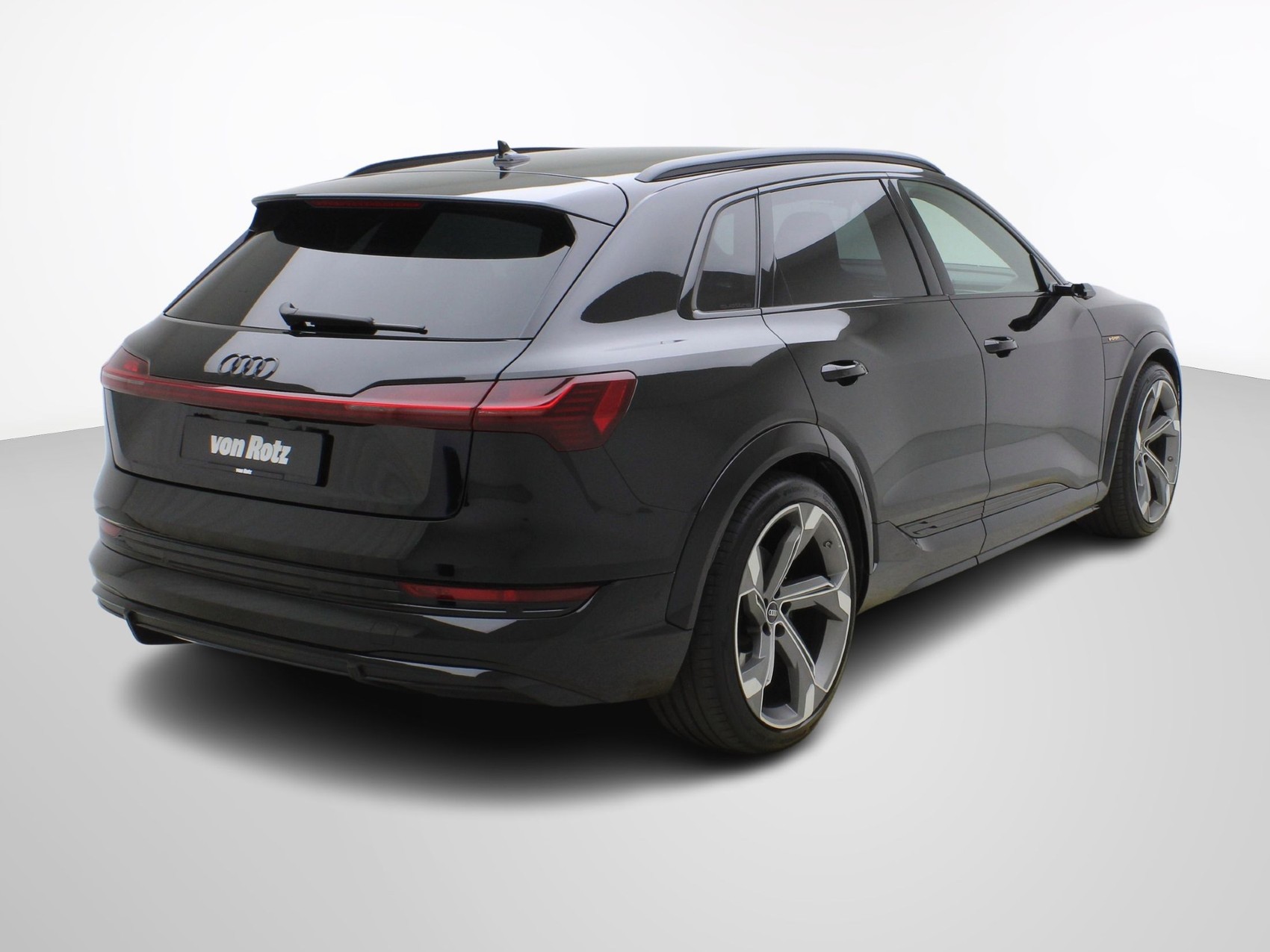 AUDI e-tron S quattro-image-4