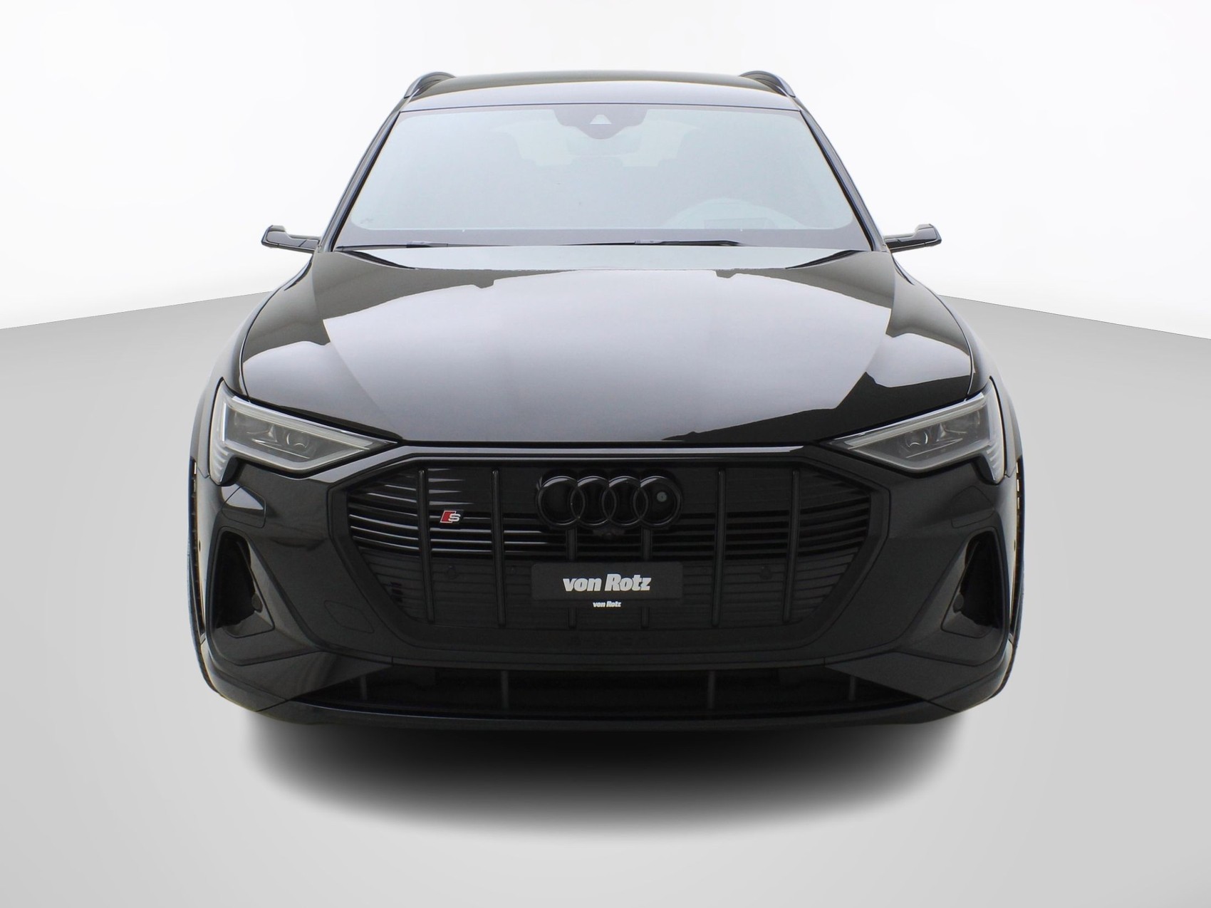 AUDI e-tron S quattro-image-5