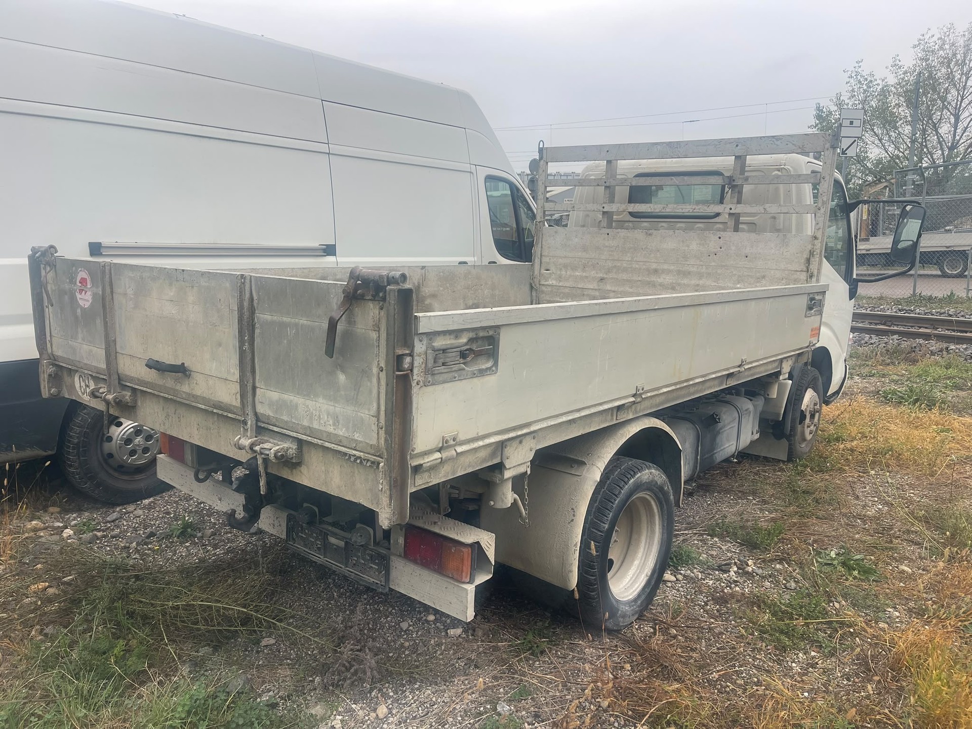 TOYOTA Dyna 150 2.5D-4D-image-3
