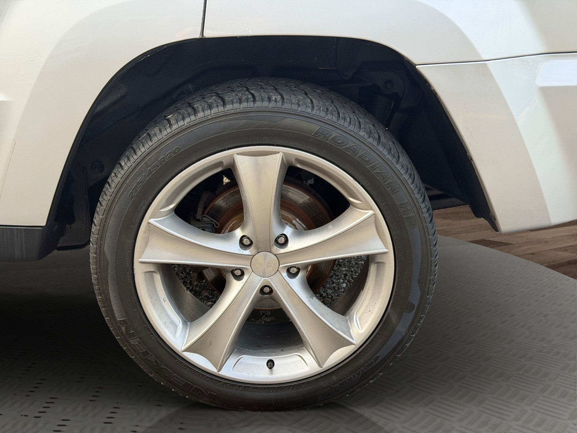 JEEP Grand Cherokee 3.0 CRD Laredo Automatic-image-23