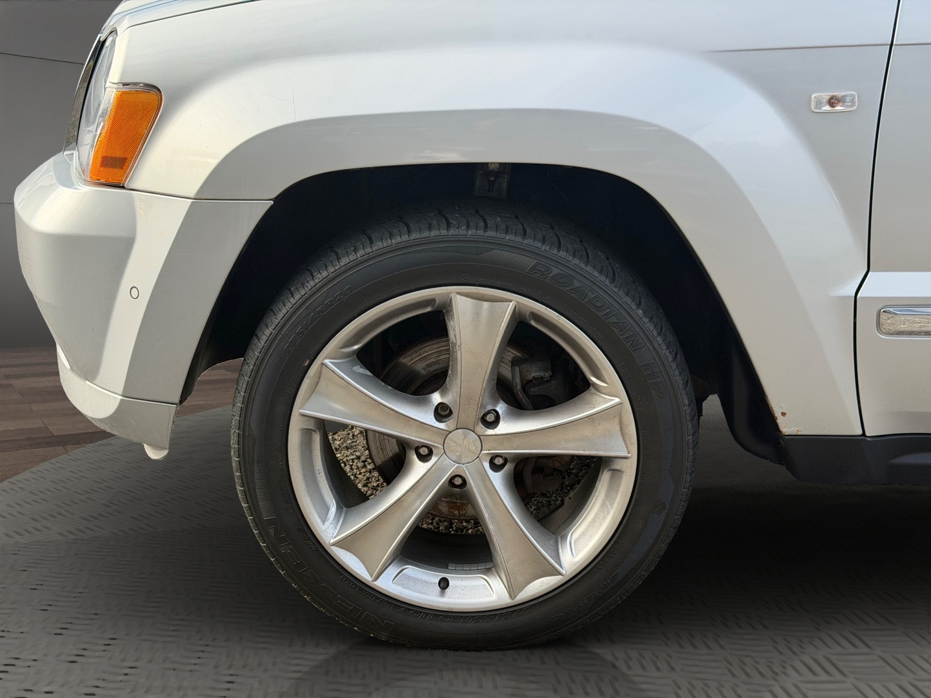 JEEP Grand Cherokee 3.0 CRD Laredo Automatic-image-21