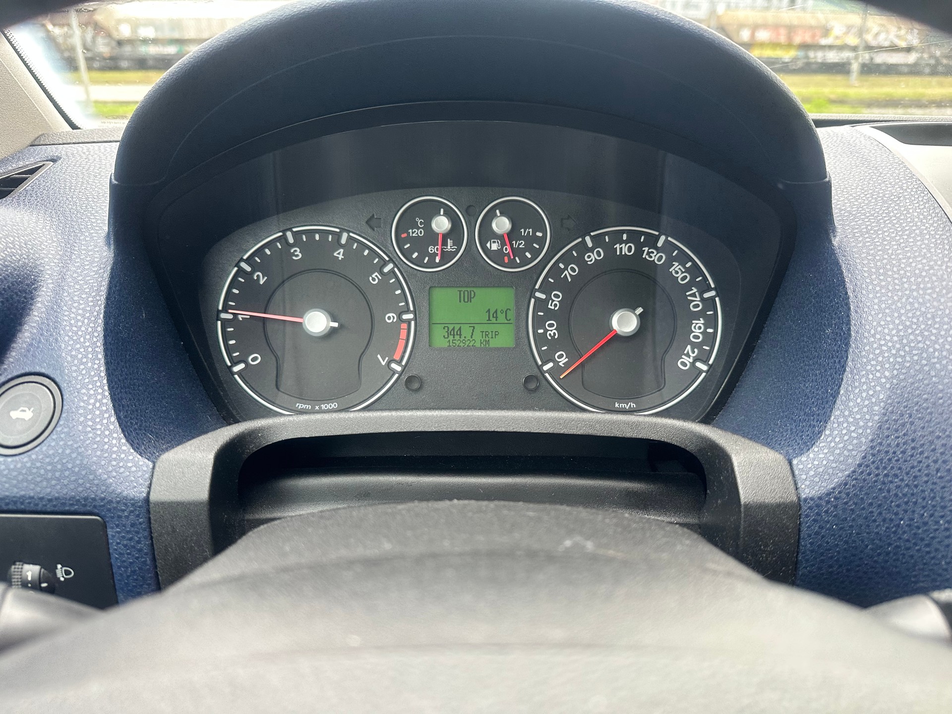 FORD Fiesta 1.4 16V Ambiente-image-9