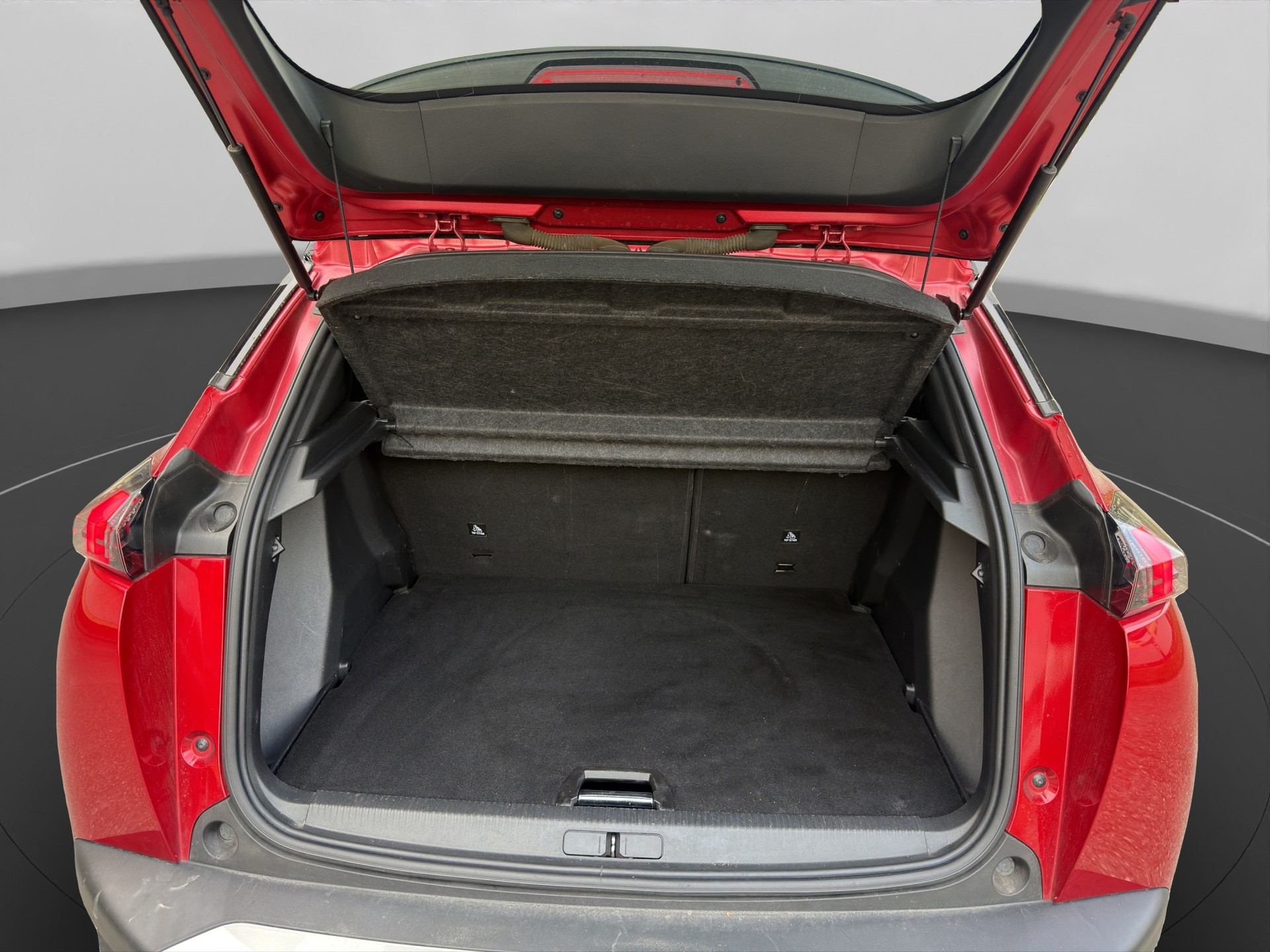 PEUGEOT 2008 1.2 PureTech GT Line EAT8-image-14