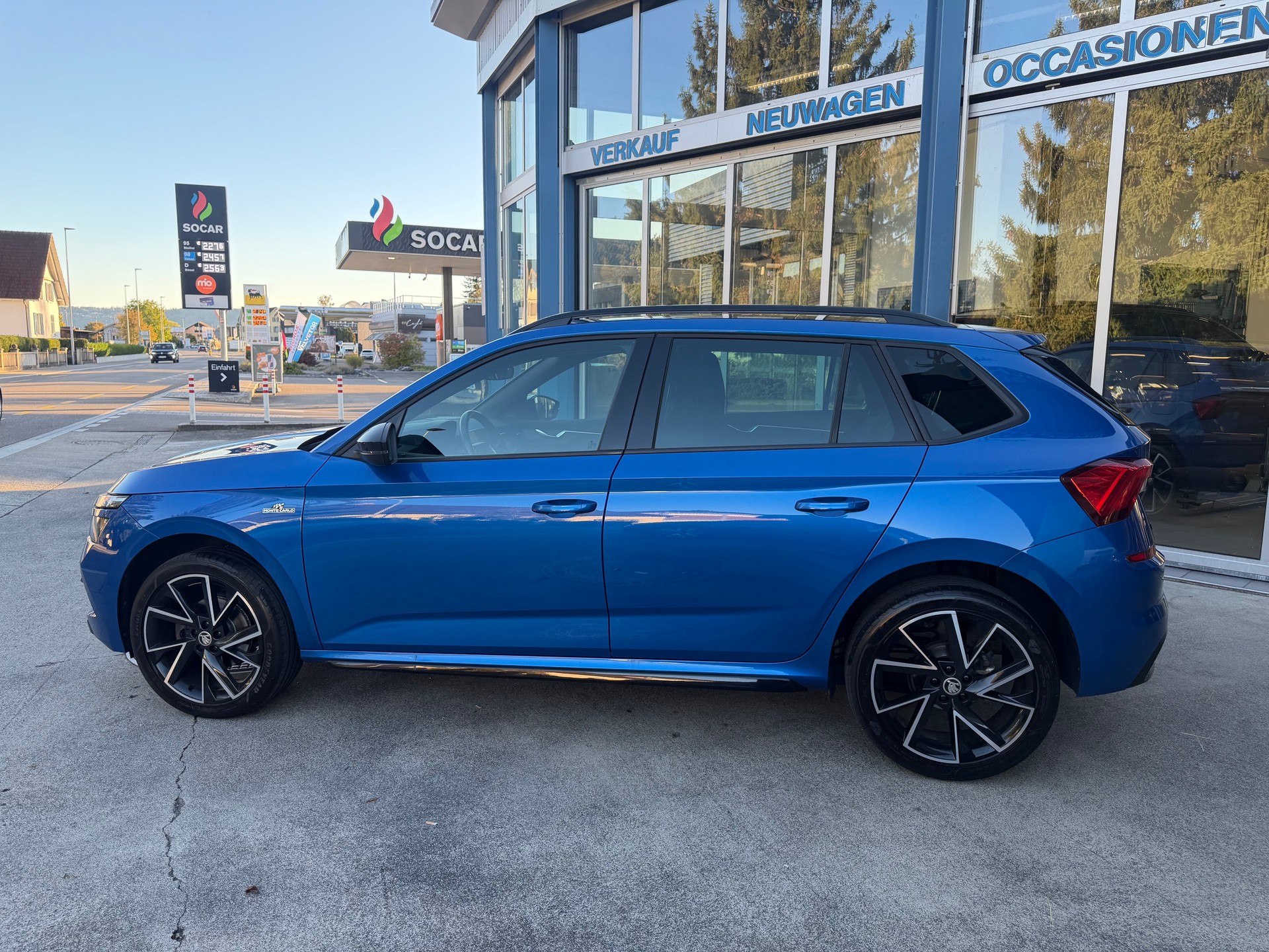 SKODA Kamiq 1.0 TSI Monte Carlo DSG-image-4