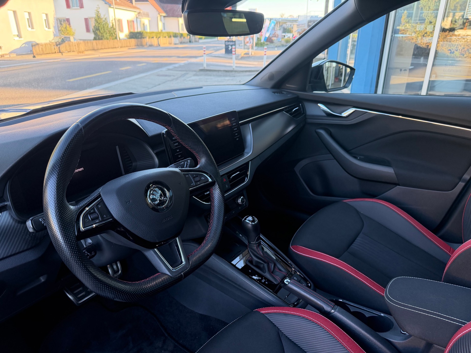 SKODA Kamiq 1.0 TSI Monte Carlo DSG-image-7