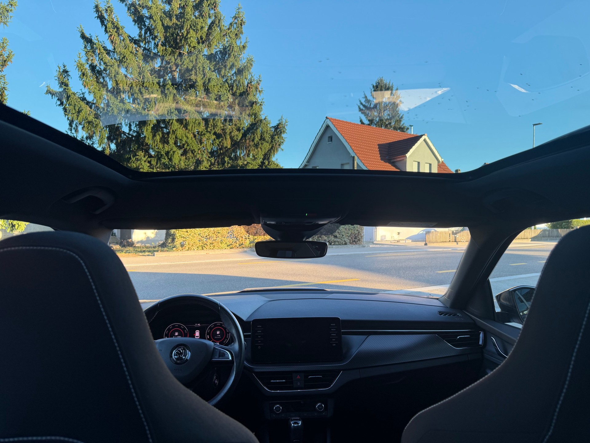 SKODA Kamiq 1.0 TSI Monte Carlo DSG-image-11