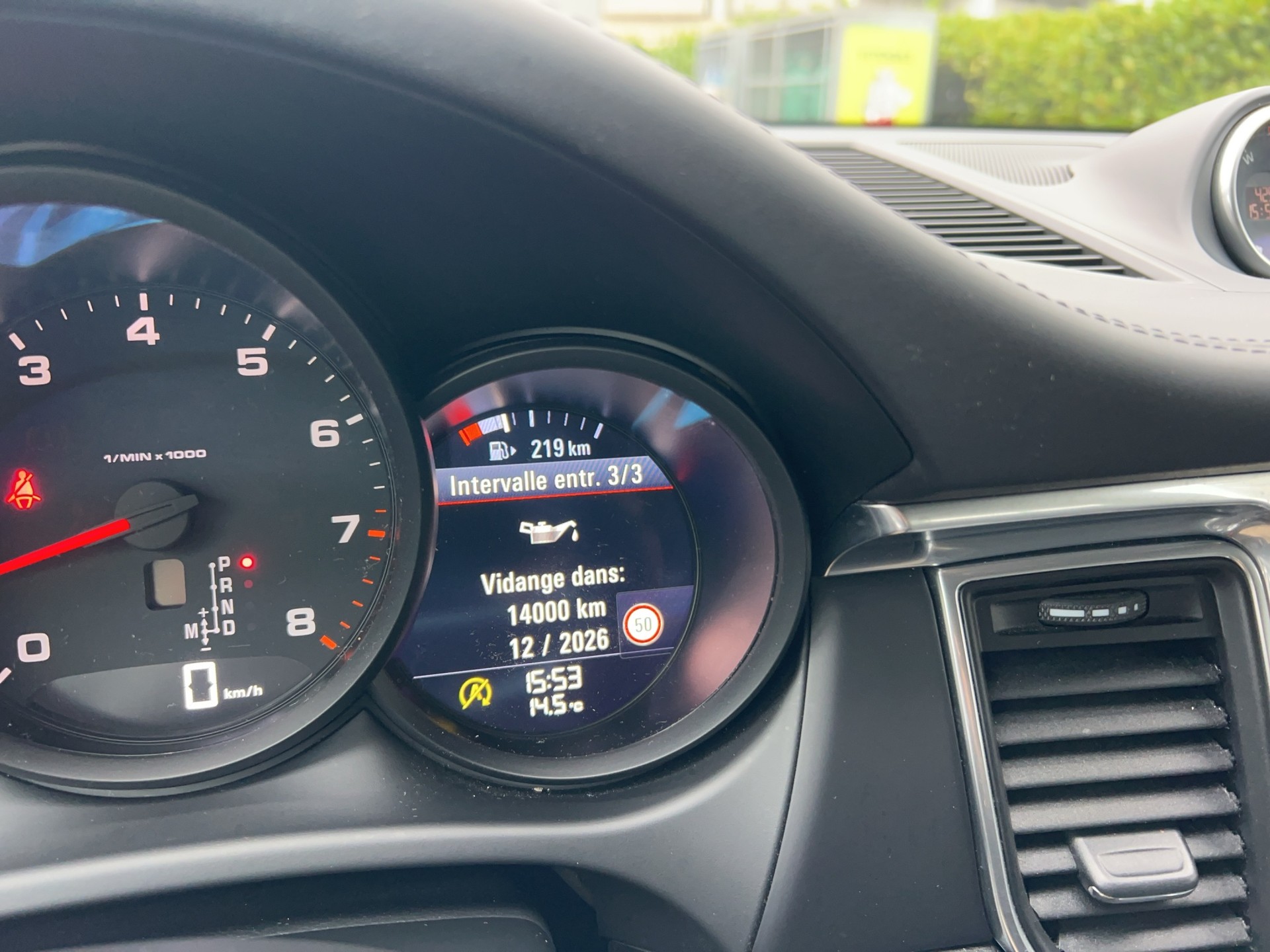 PORSCHE Macan PDK-image-19