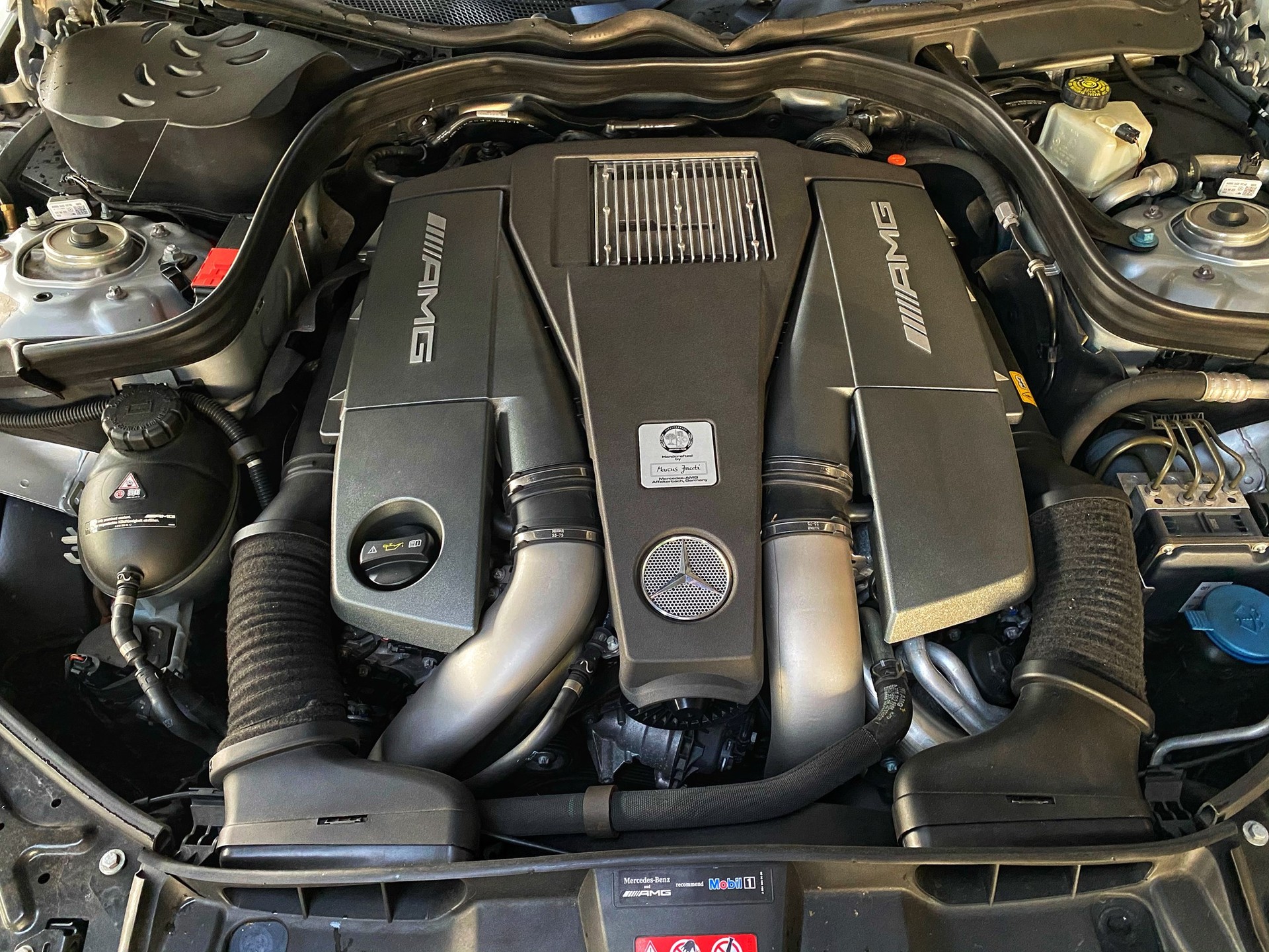 MERCEDES-BENZ E 63 CGI AMG 7G-Tronic-image-8