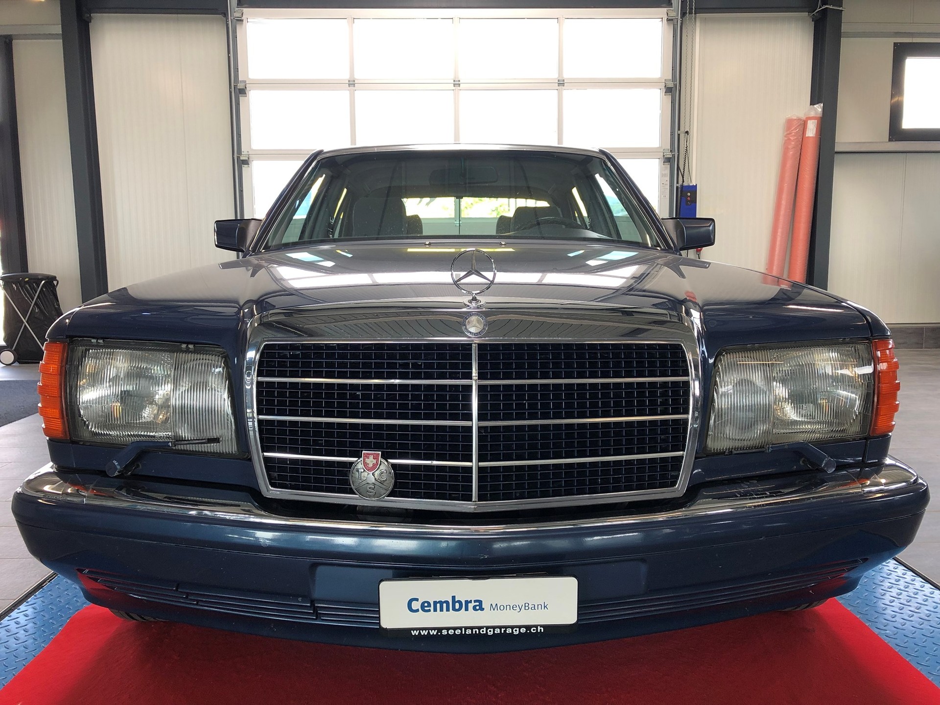 MERCEDES-BENZ 420 SEL-showroom-element-3