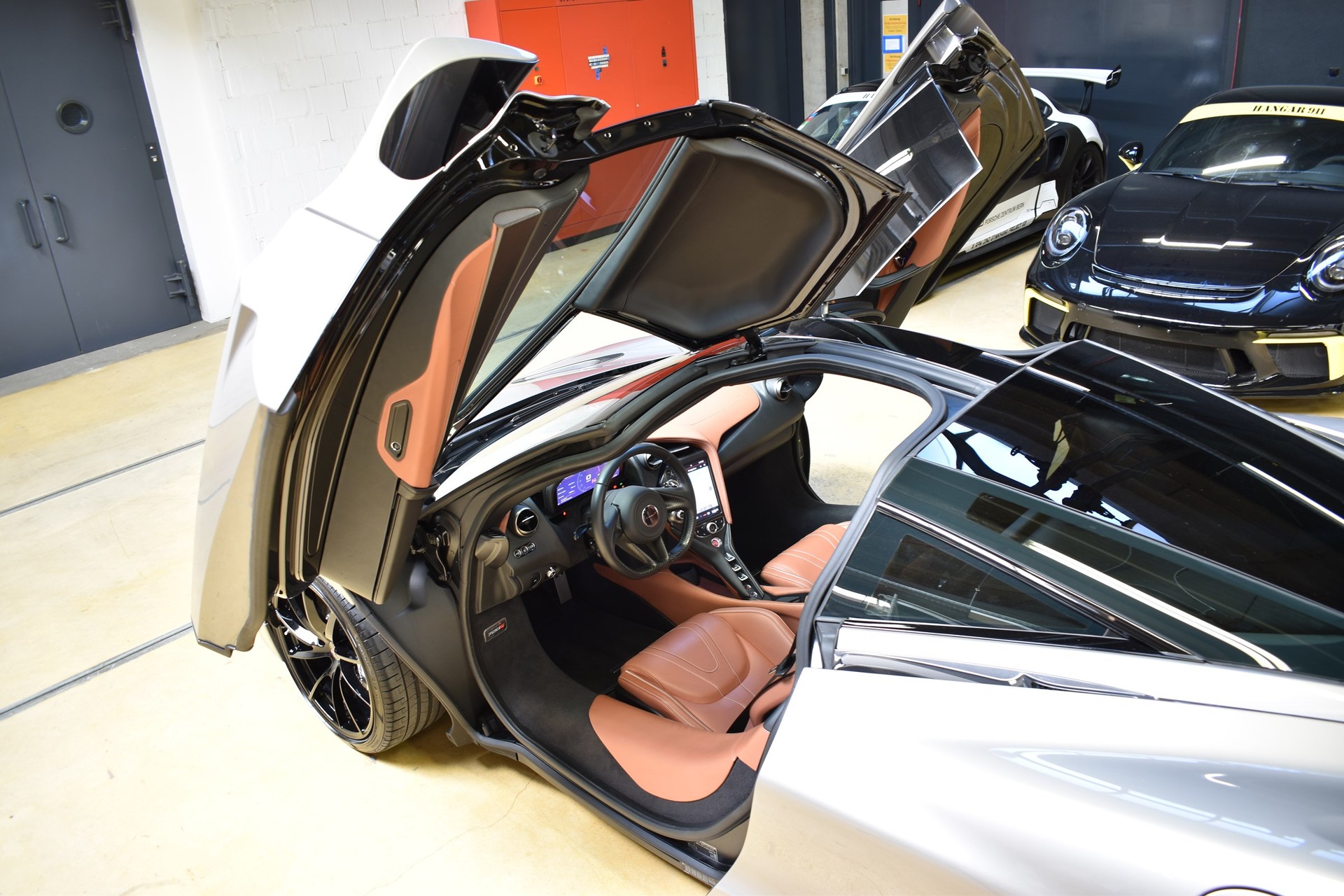 McLAREN 720S Coupé Luxury 4.0 V8 SSG-image-12