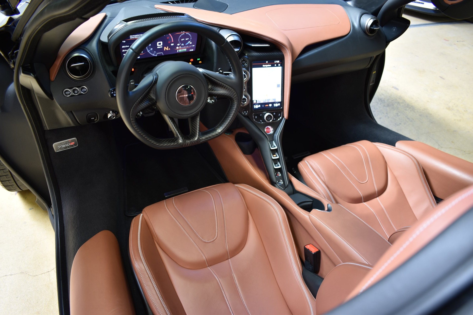 McLAREN 720S Coupé Luxury 4.0 V8 SSG-image-15