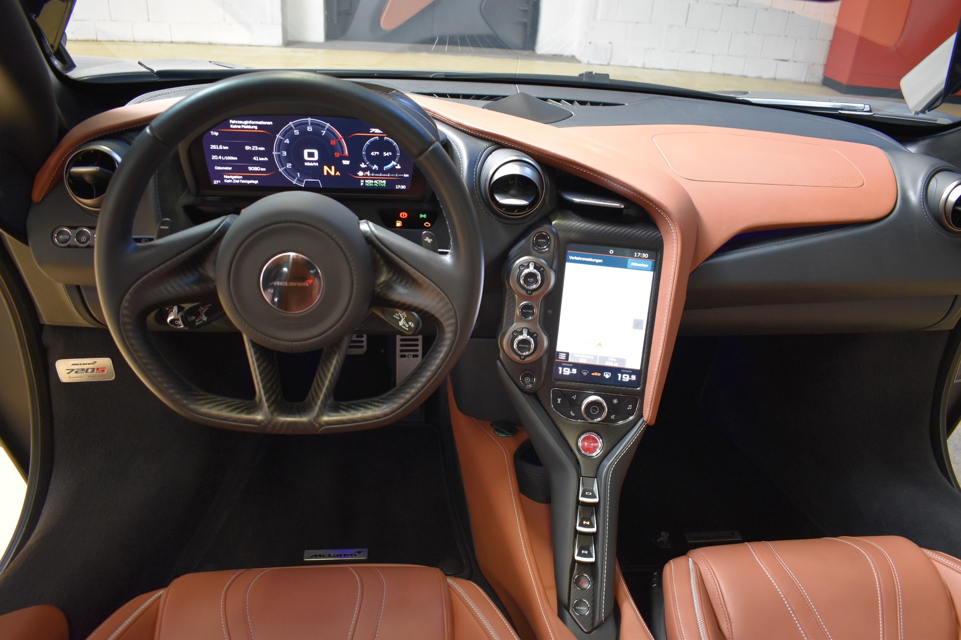 McLAREN 720S Coupé Luxury 4.0 V8 SSG-image-18