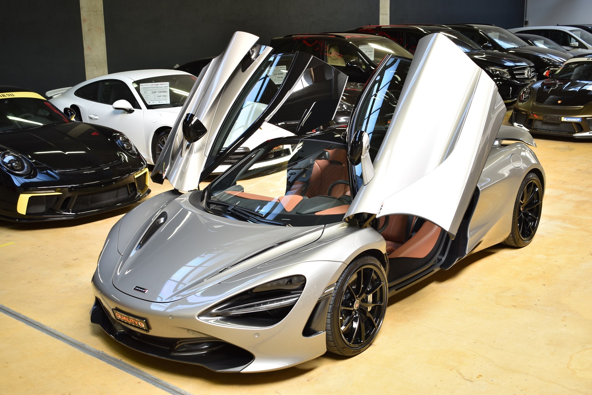 McLAREN 720S Coupé Luxury 4.0 V8 SSG-showroom-element-2
