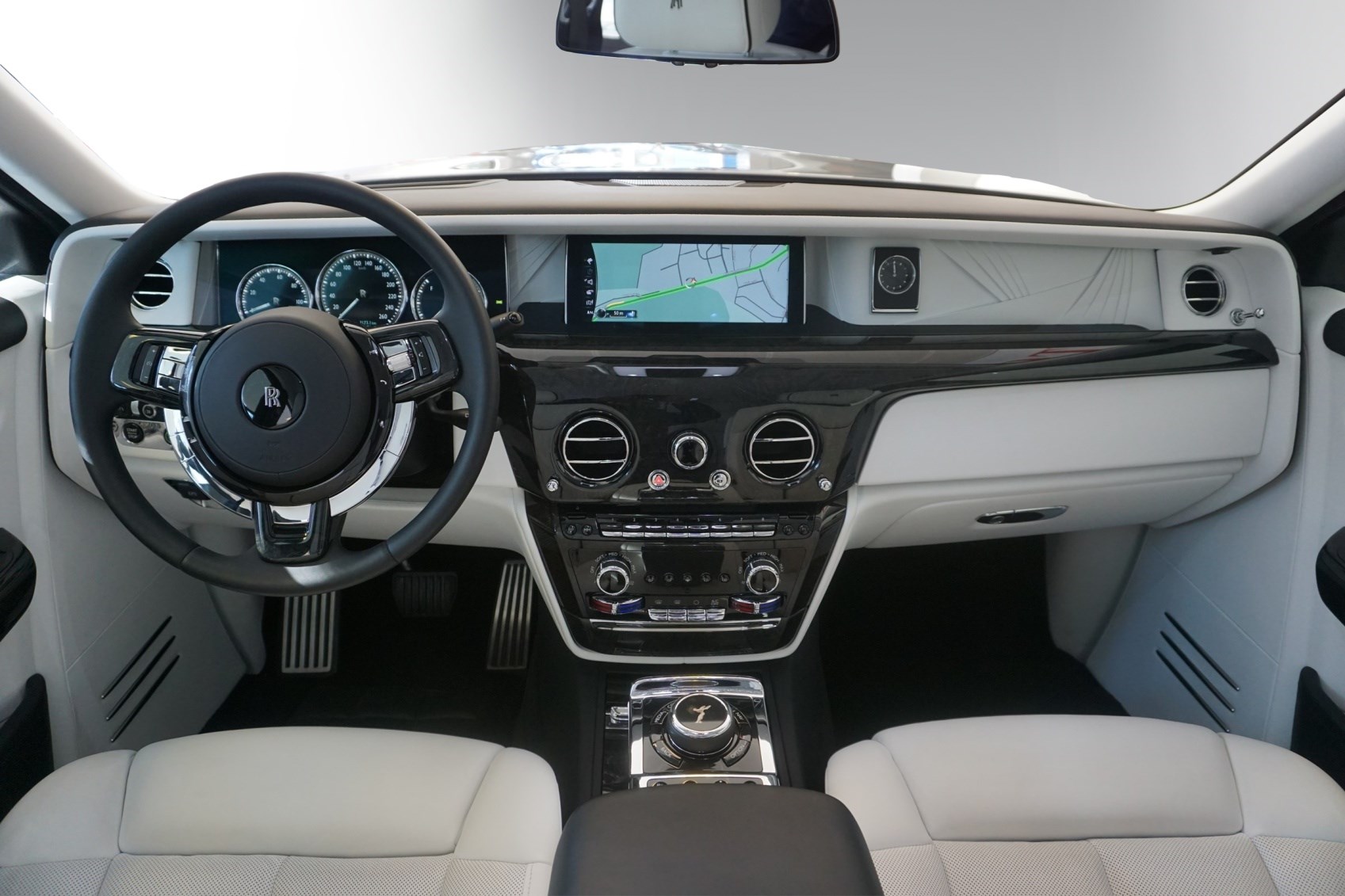 ROLLS-ROYCE Phantom 6.7 V12-image-9