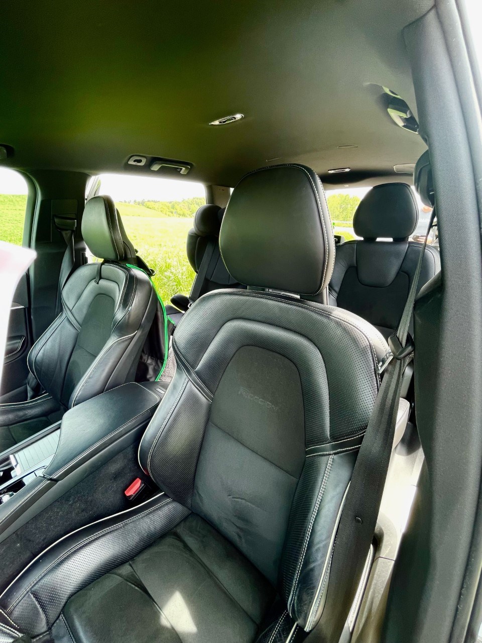 VOLVO XC90 T6 AWD R-Design Geartronic-image-14