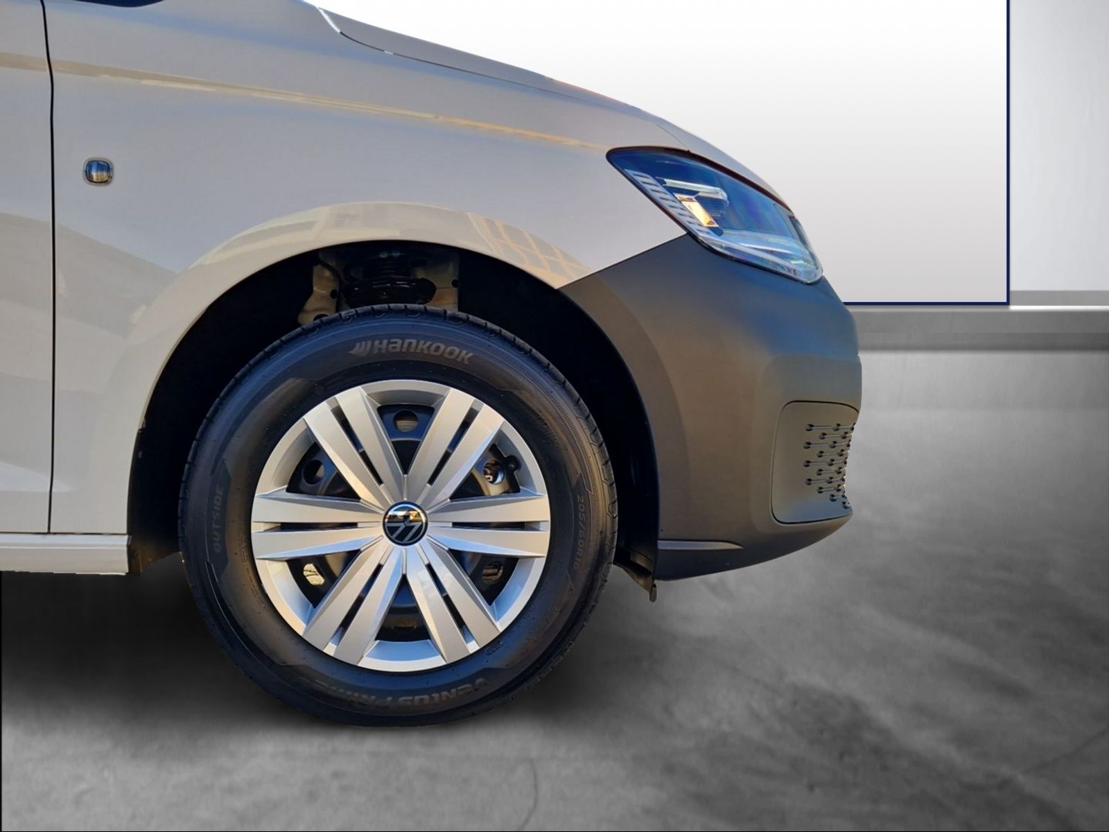 VW Caddy Cargo 2.0TDI 4Motion-image-14