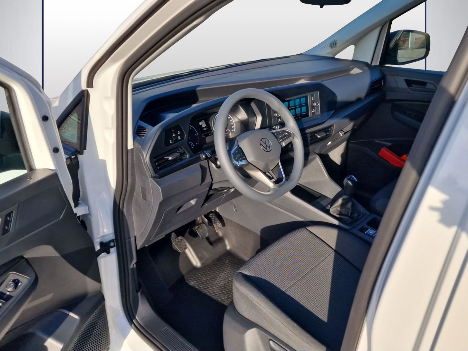 VW Caddy Cargo 2.0TDI 4Motion-image-5
