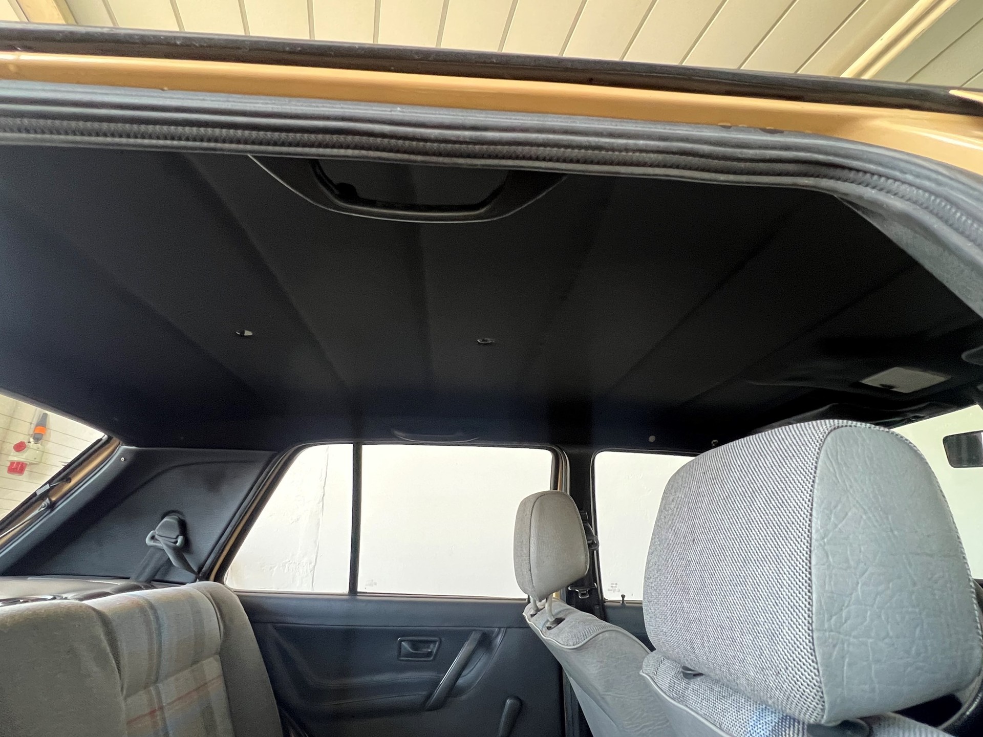 VW Golf 1600 CL-image-24