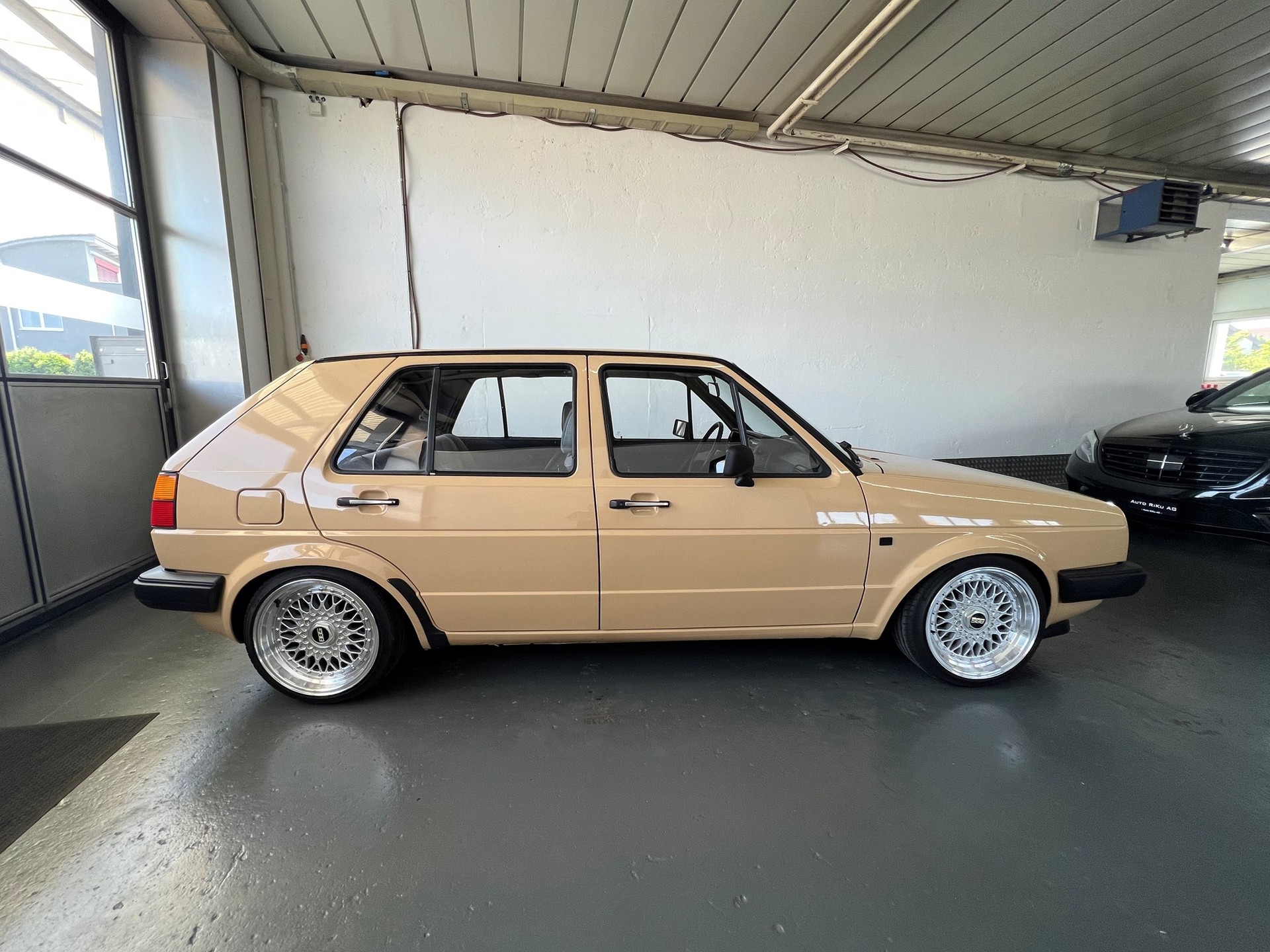 VW Golf 1600 CL-image-7