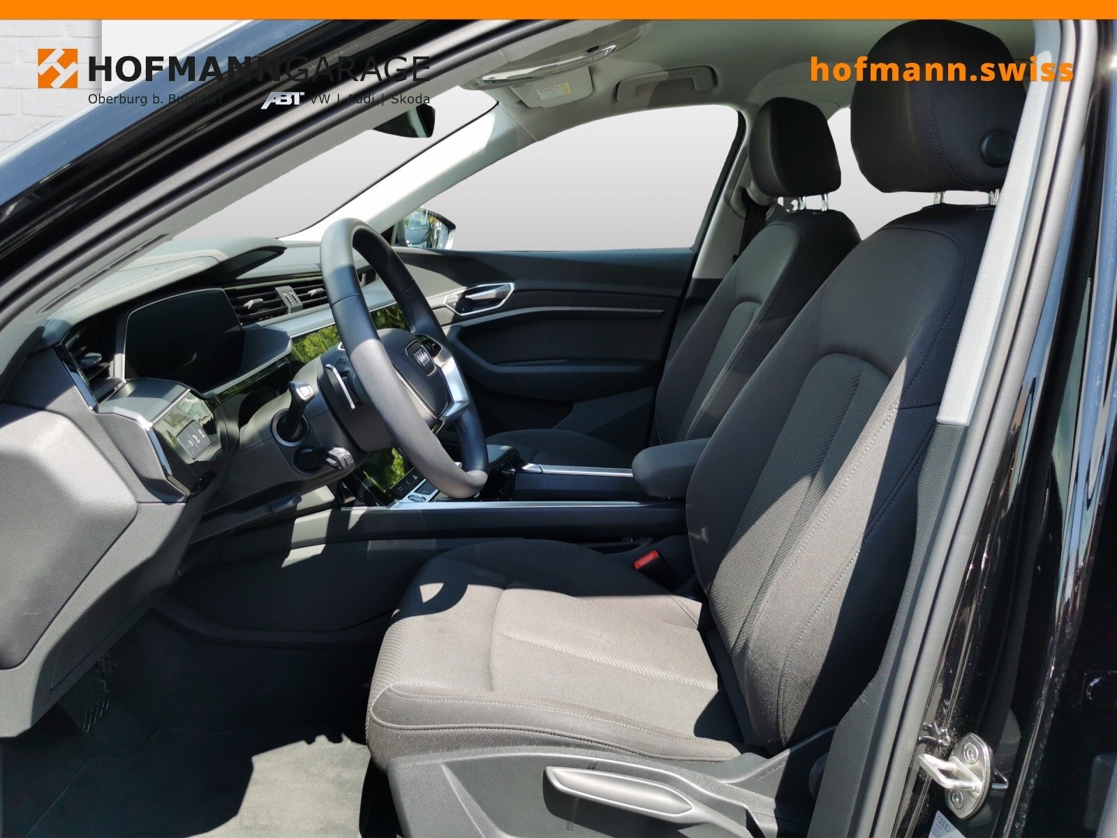 AUDI e-tron 50 quattro-image-9