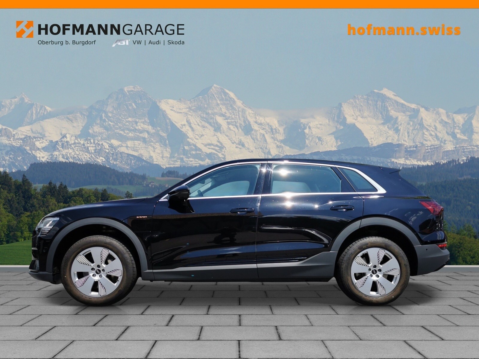 AUDI e-tron 50 quattro-image-1