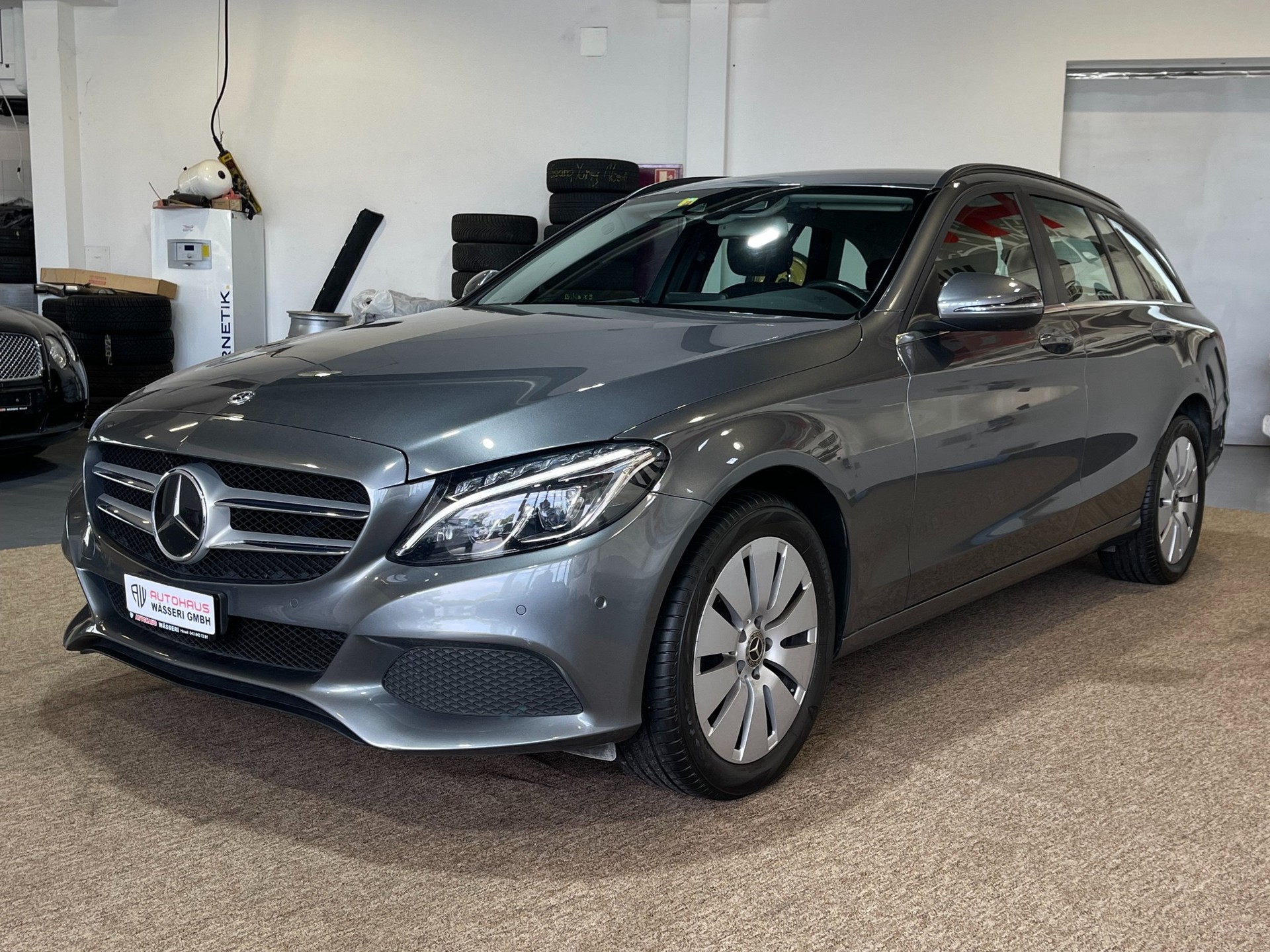 MERCEDES-BENZ C 250 d Avantgarde 4Matic 9G-Tronic-image-2