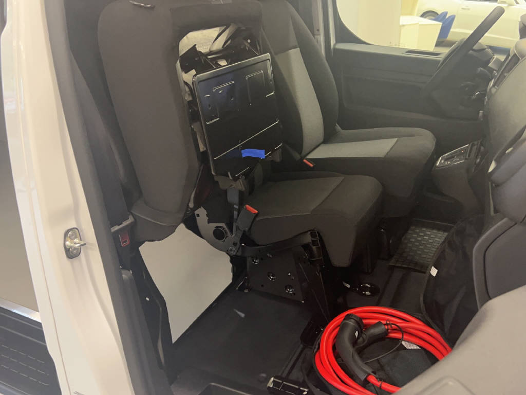 FIAT Scudo-E Kw L2 50 kWh Business Swiss Worker-image-9