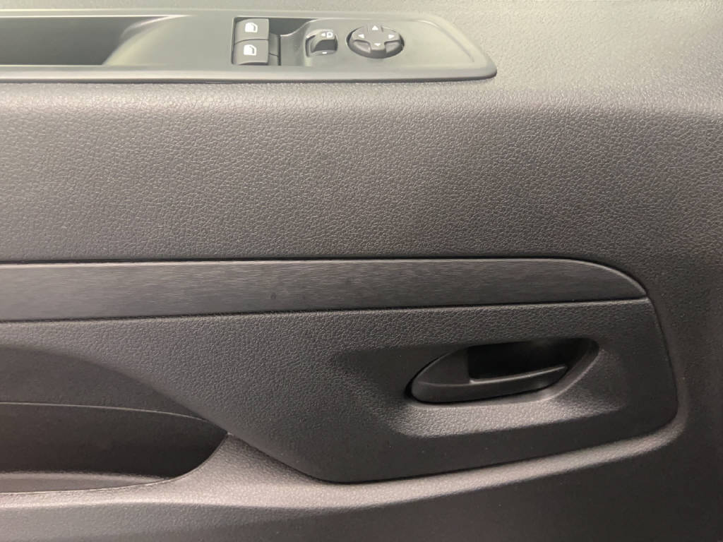 FIAT Scudo-E Kw L2 50 kWh Business Swiss Worker-image-2