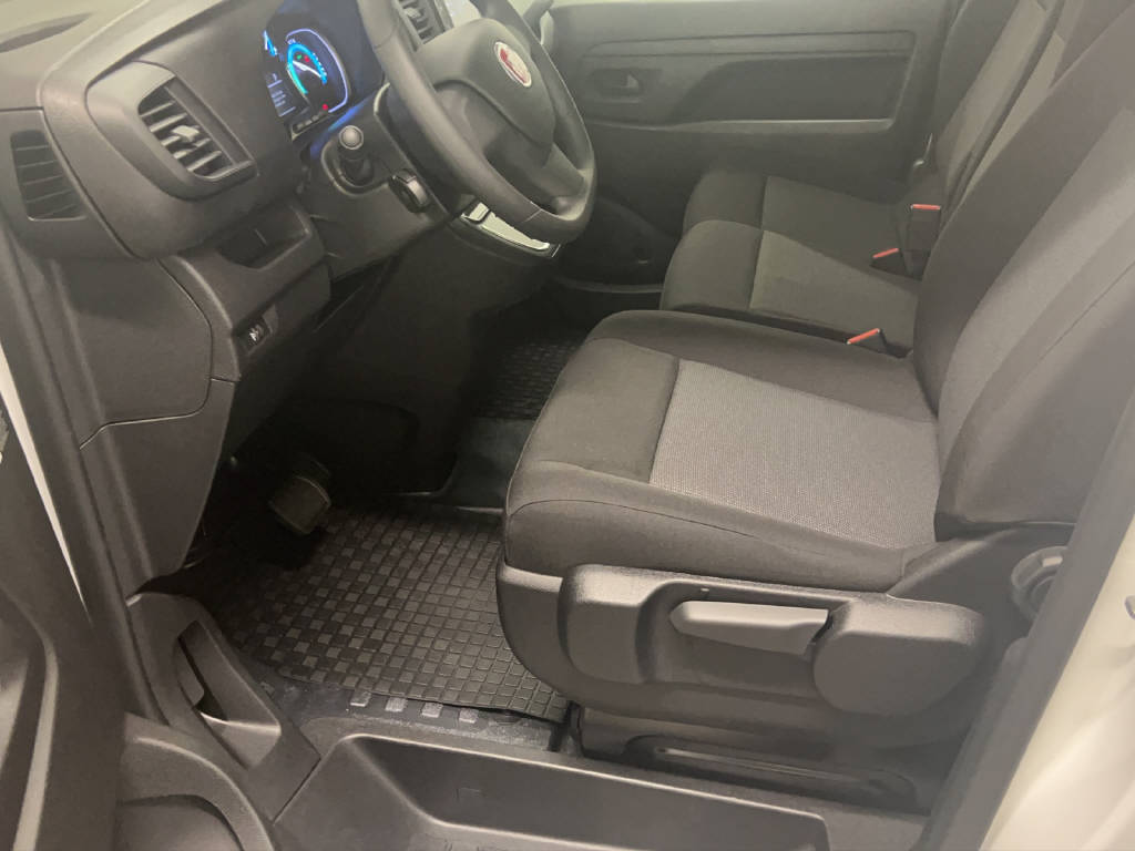 FIAT Scudo-E Kw L2 50 kWh Business Swiss Worker-image-3