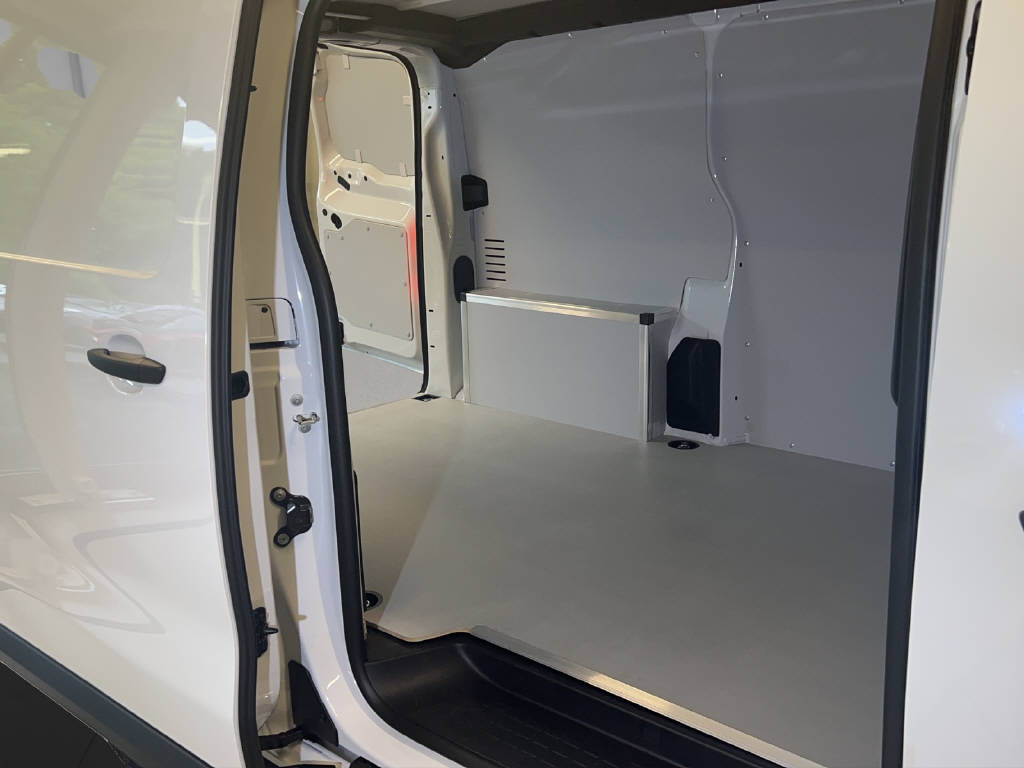 FIAT Scudo-E Kw L2 50 kWh Business Swiss Worker-image-10