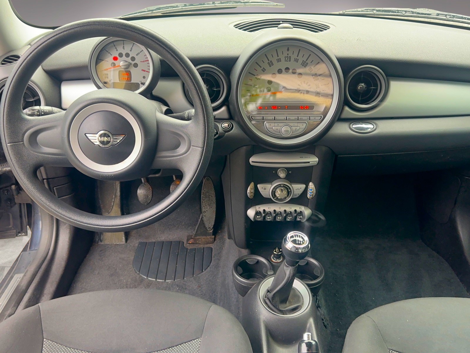 MINI One-image-9