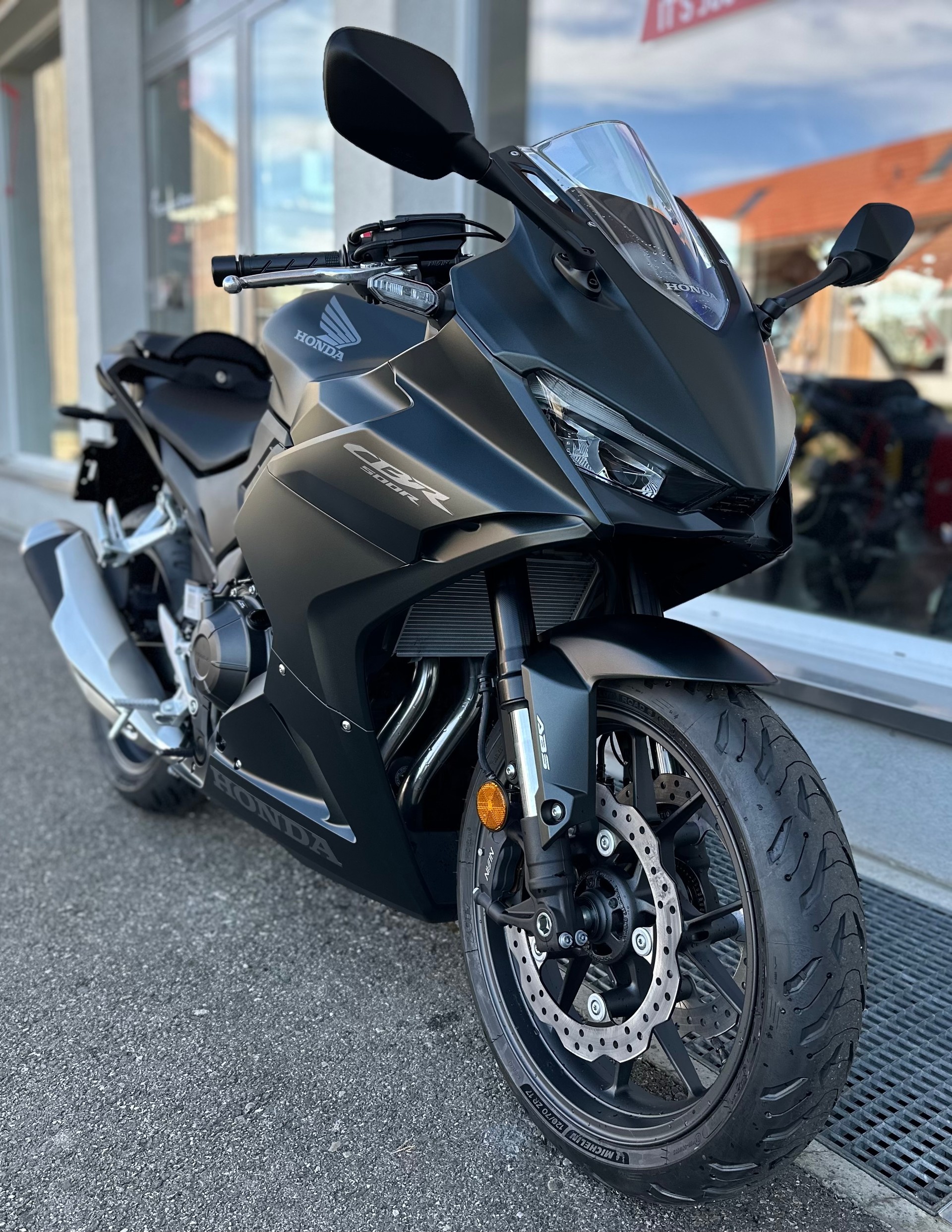 HONDA CBR 500 R - manuell-image-5