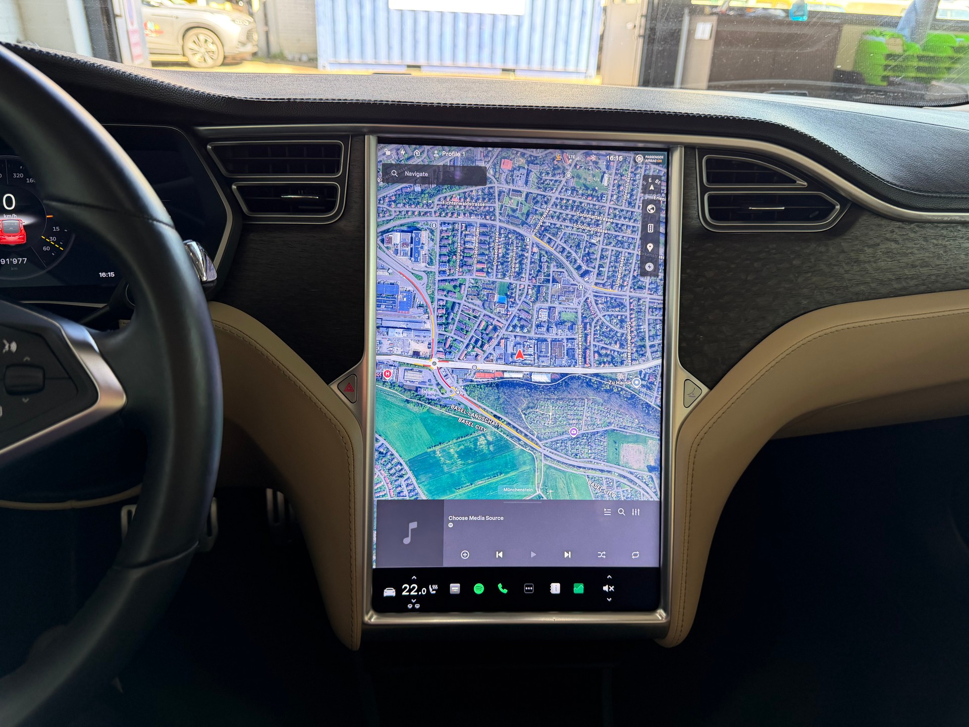 TESLA Model S 85 Signature Performance 85-image-16