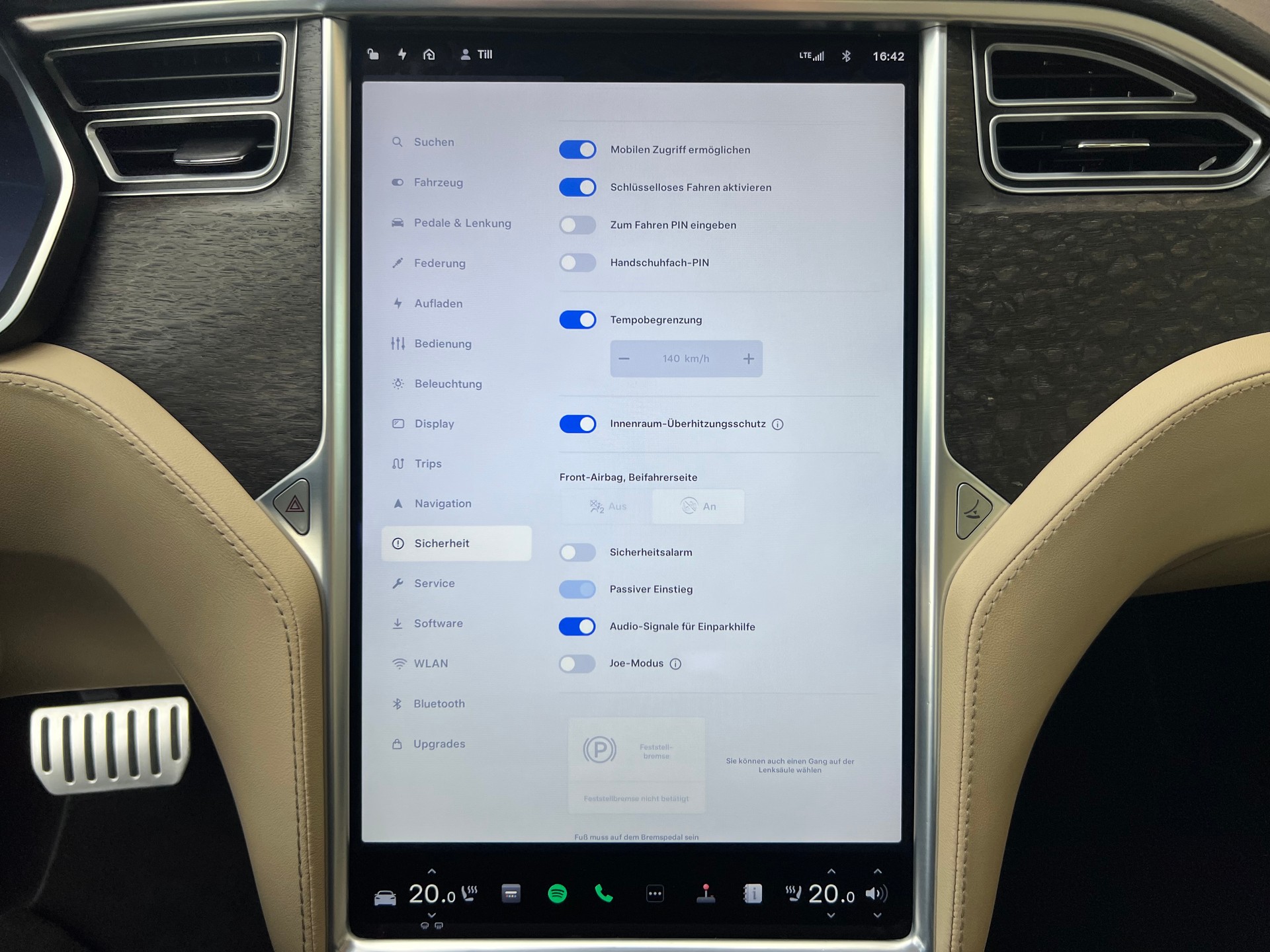 TESLA Model S 85 Signature Performance 85-image-21