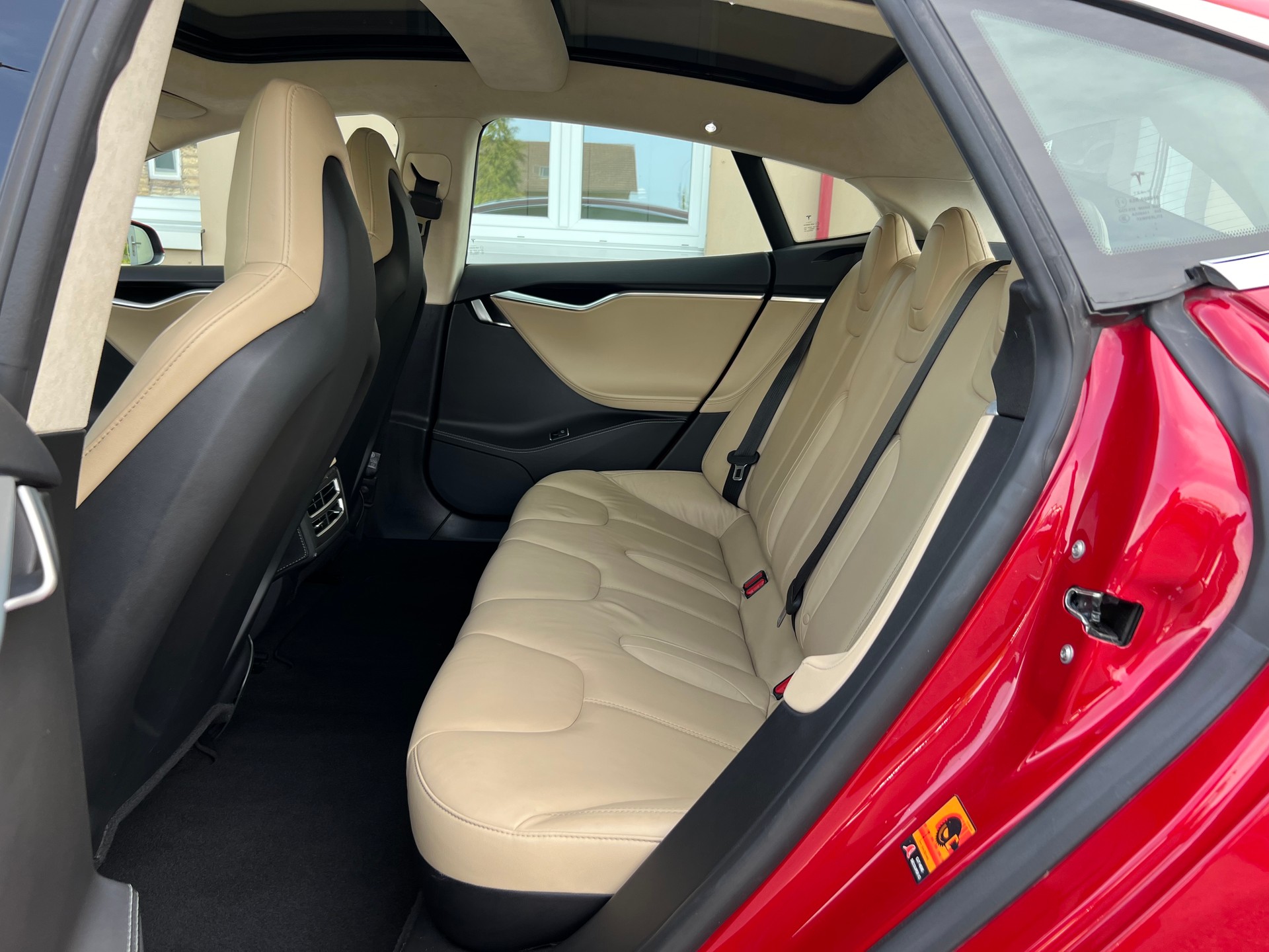 TESLA Model S 85 Signature Performance 85-image-23