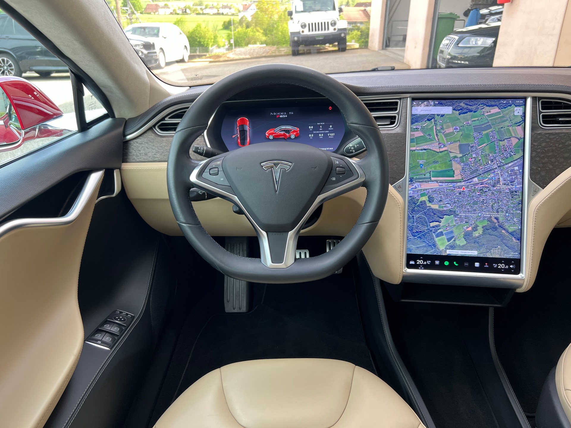 TESLA Model S 85 Signature Performance 85-image-16