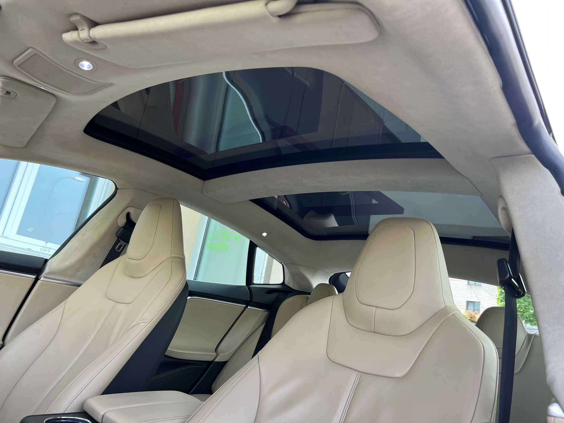 TESLA Model S 85 Signature Performance 85-image-14