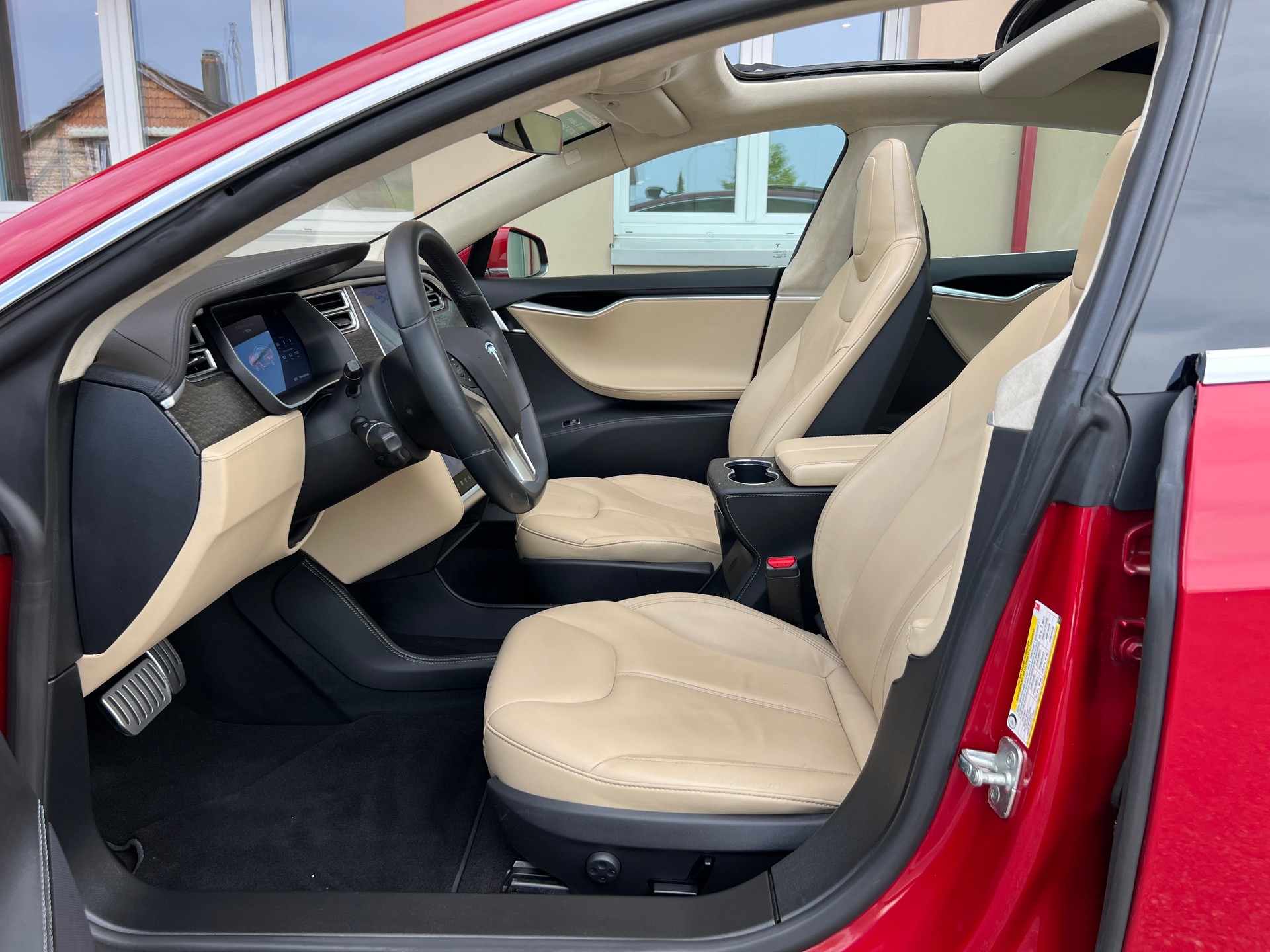 TESLA Model S 85 Signature Performance 85-image-12