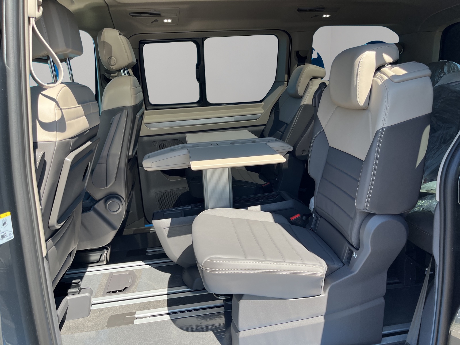 VW Multivan 2.0 TSI Life Edition DSG-image-5