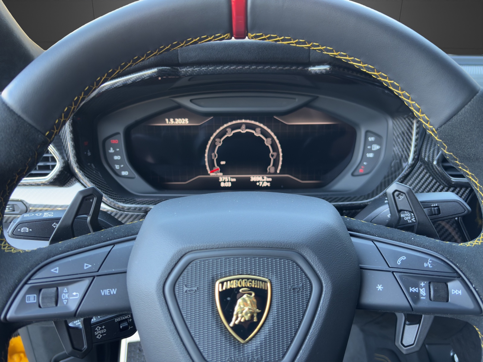 LAMBORGHINI Urus E-Gear Performante-image-4
