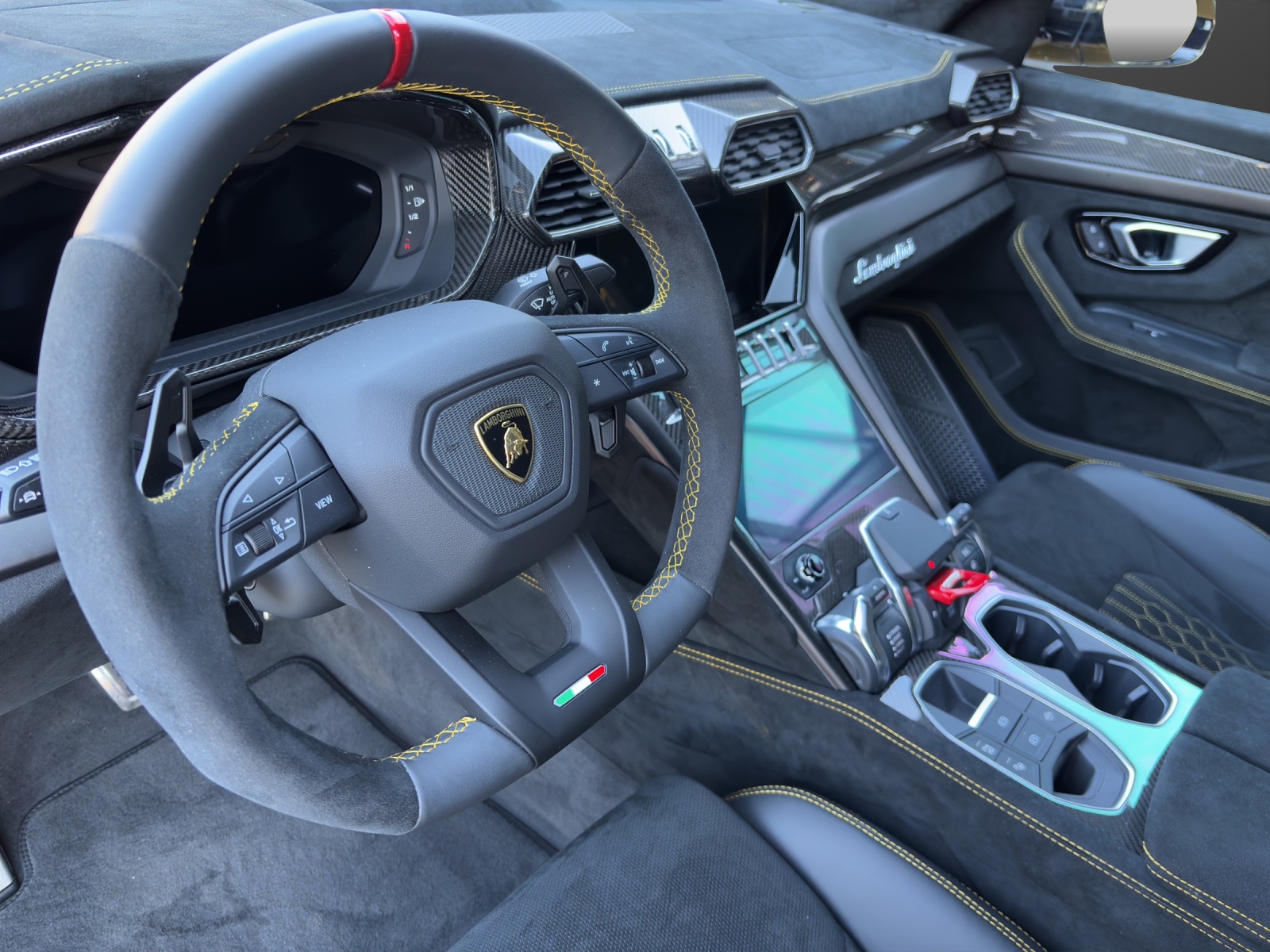 LAMBORGHINI Urus E-Gear Performante-image-7