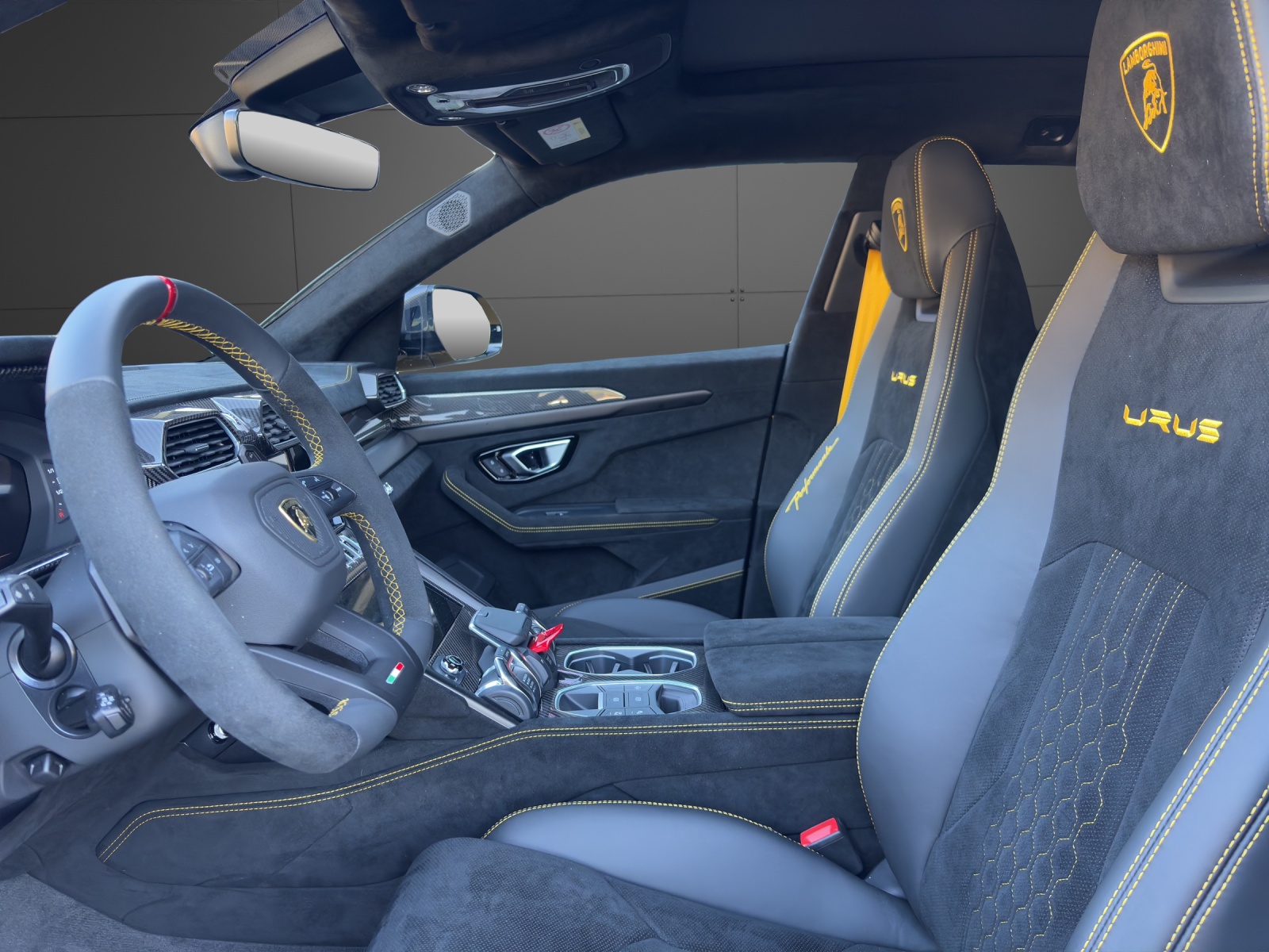 LAMBORGHINI Urus E-Gear Performante-image-2