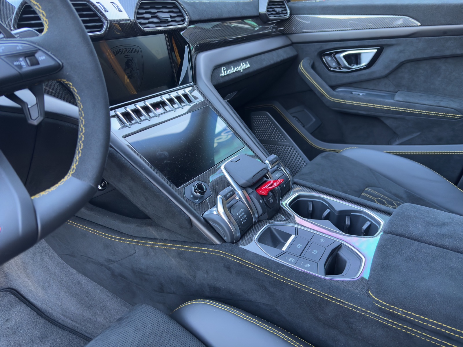 LAMBORGHINI Urus E-Gear Performante-image-8
