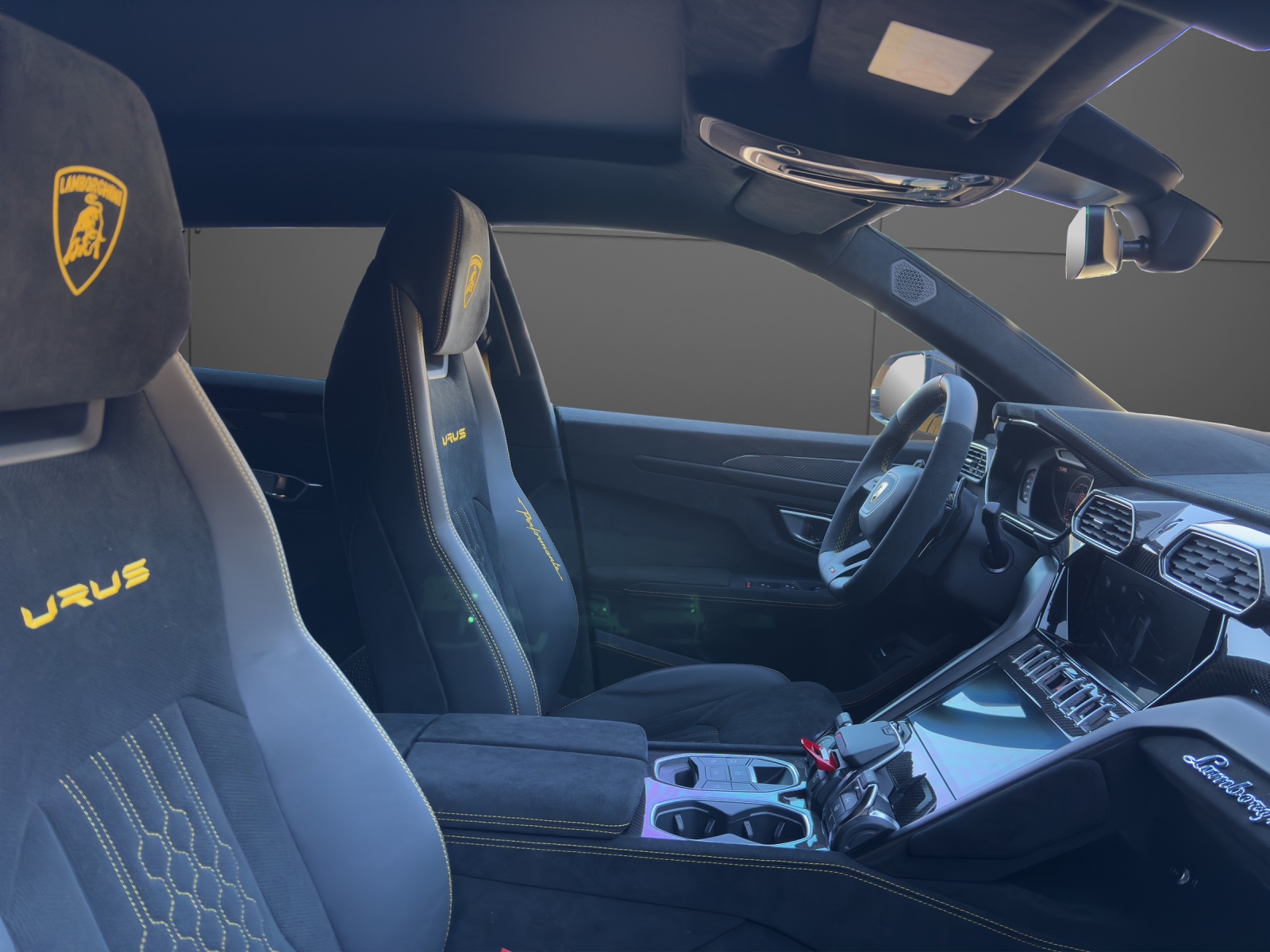 LAMBORGHINI Urus E-Gear Performante-image-10