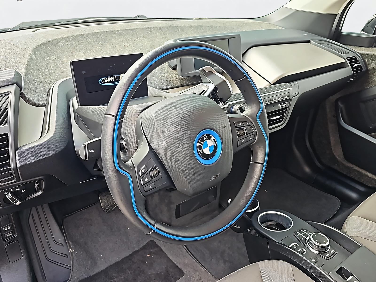 BMW i3 (120Ah) Fleet Edition-image-14