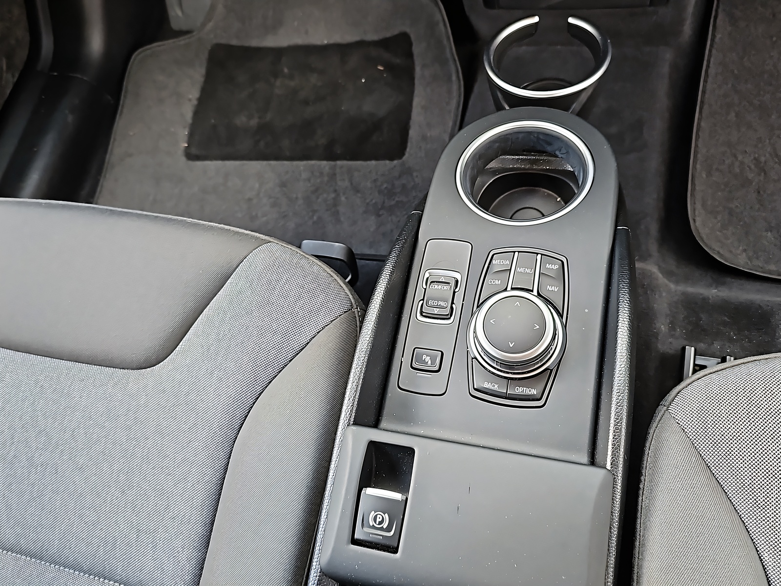 BMW i3 (120Ah) Fleet Edition-image-11